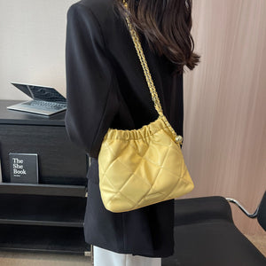 Rhombus Chain Bucket Bag