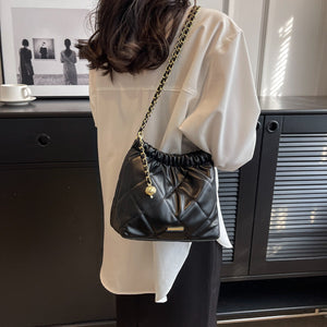 Rhombus Chain Bucket Bag