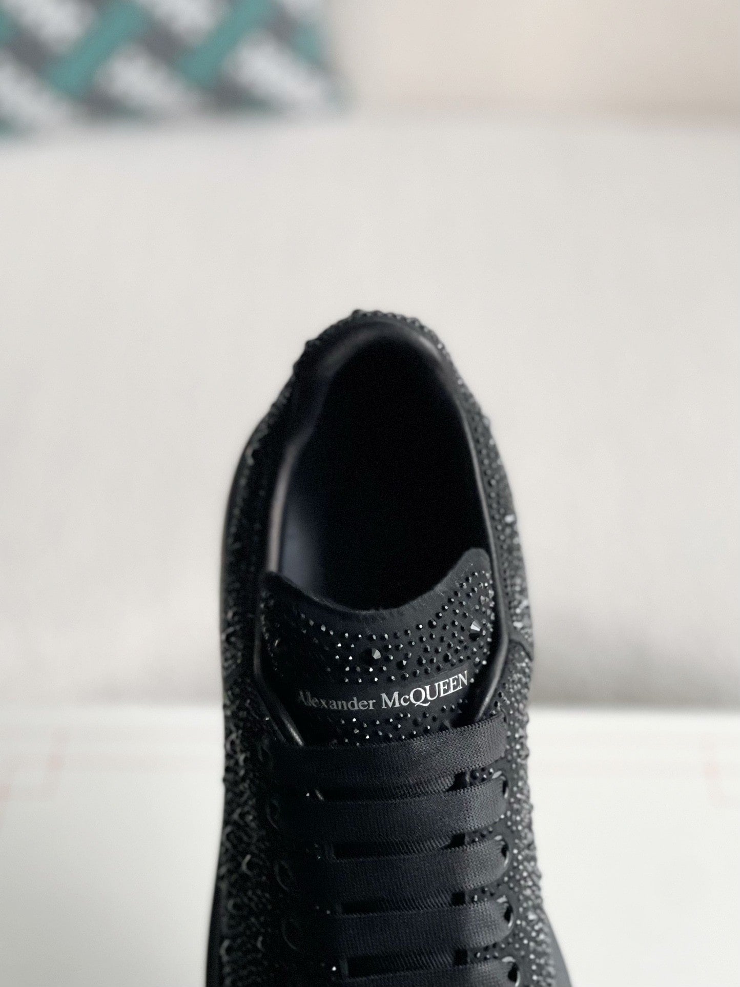 Alexander McQueen Oversized Sneaker in Black/crystal