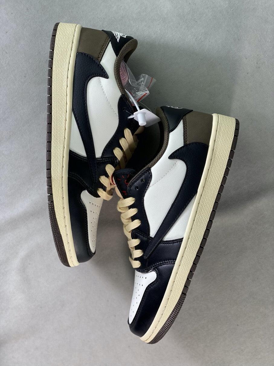 Custom Travis Scott × Air Jordan 1 Low OG “Reverse M CQ4277 105 - tntwear1