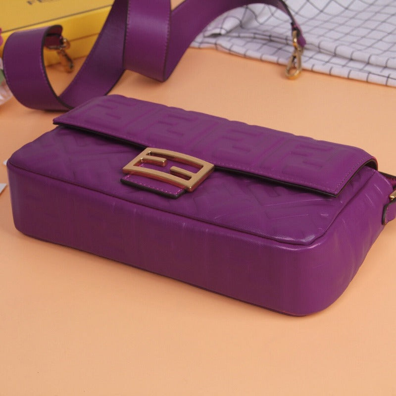 Tntwear - Baguette Nappa Shoulder Bag Lilac