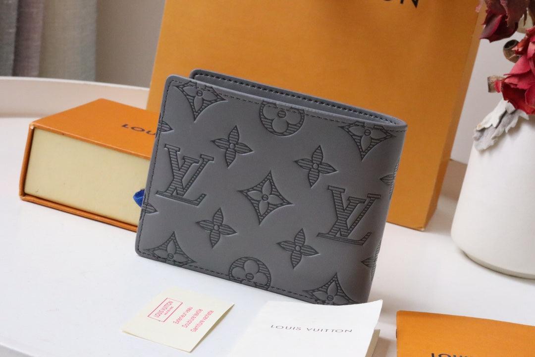 LV Wallet M81383 - tntwear1