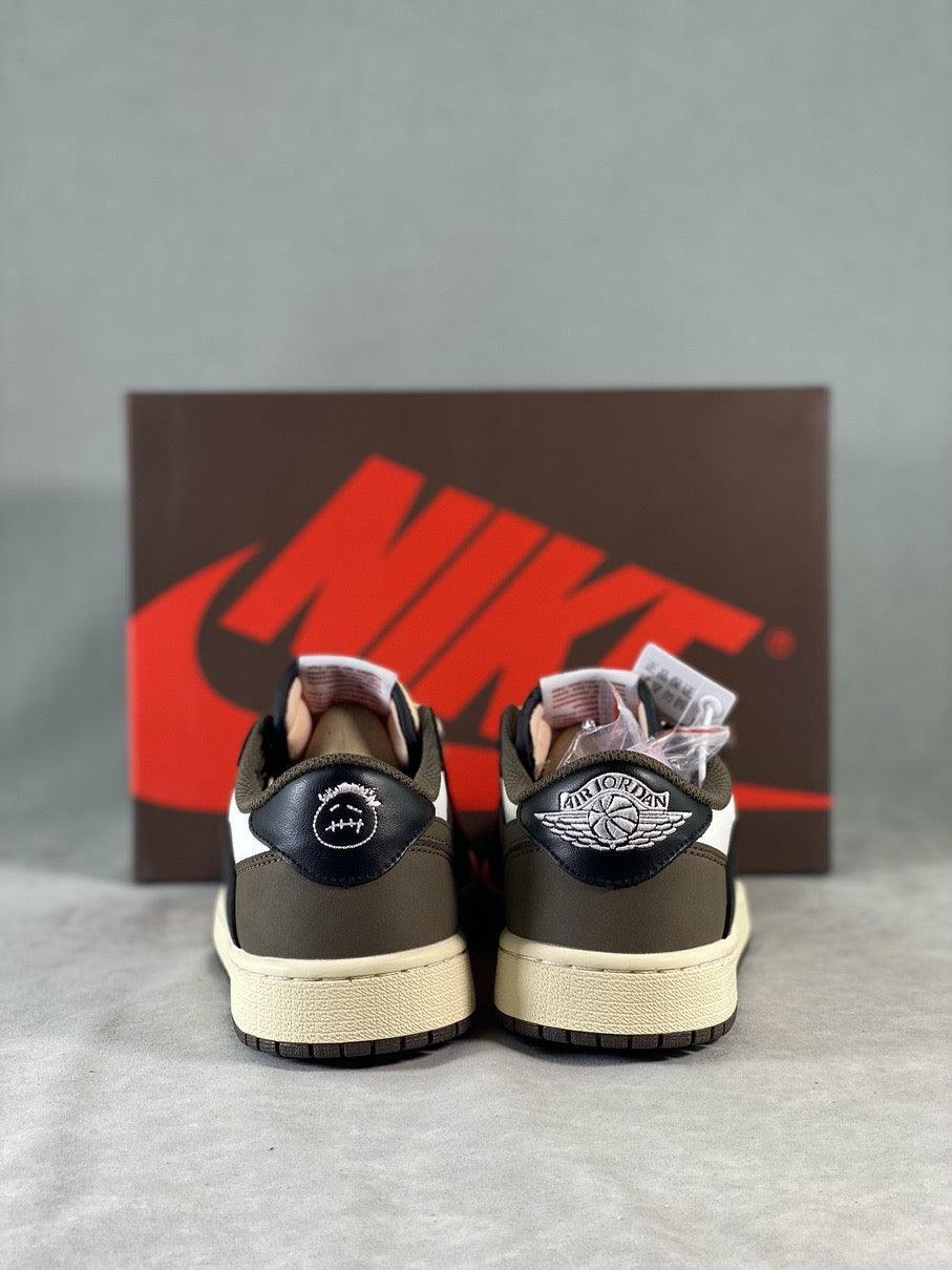 Custom Travis Scott × Air Jordan 1 Low OG “Reverse M CQ4277 105 - tntwear1