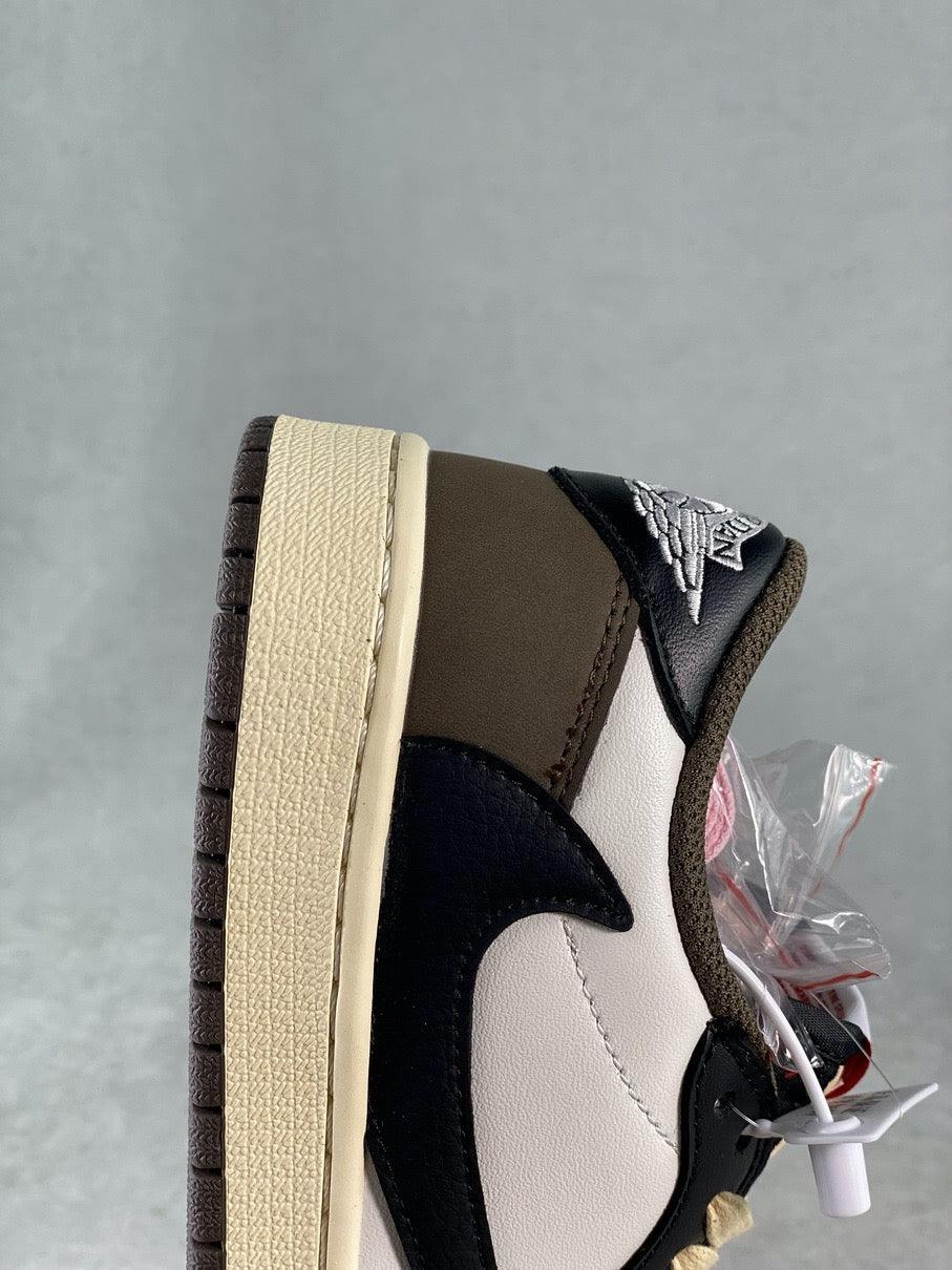 Custom Travis Scott × Air Jordan 1 Low OG “Reverse M CQ4277 105 - tntwear1