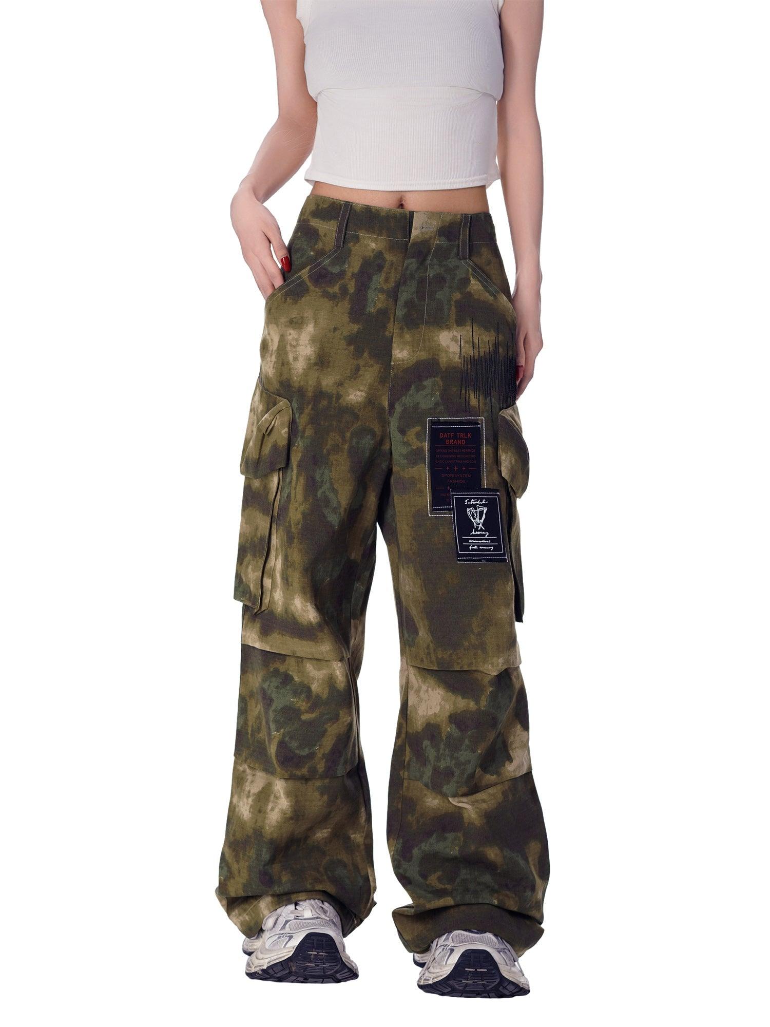 Tntwear High Street Badge Camouflage Multi-Pocket Pants