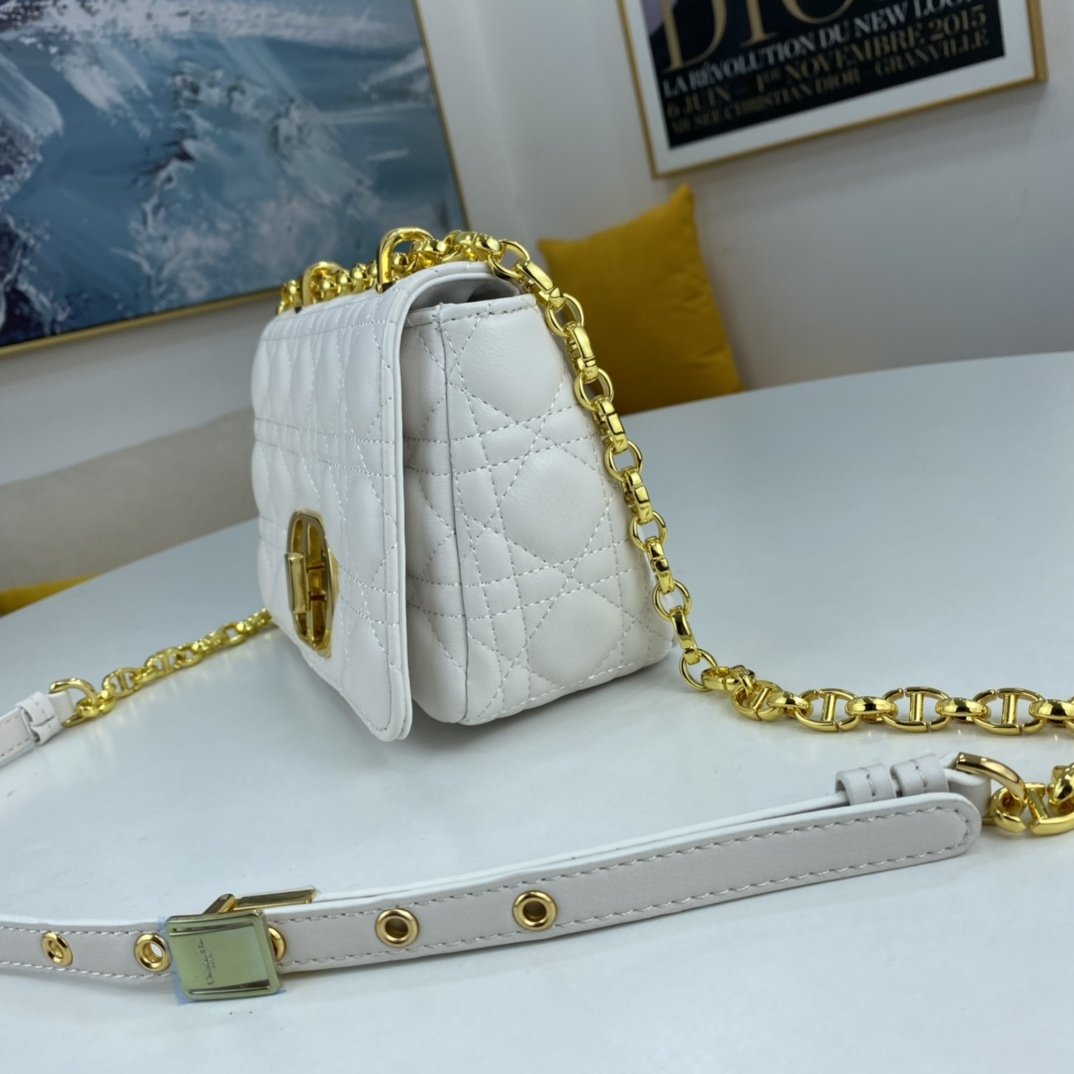 Sneakerhill - Luxury Edition Bags DIR 070