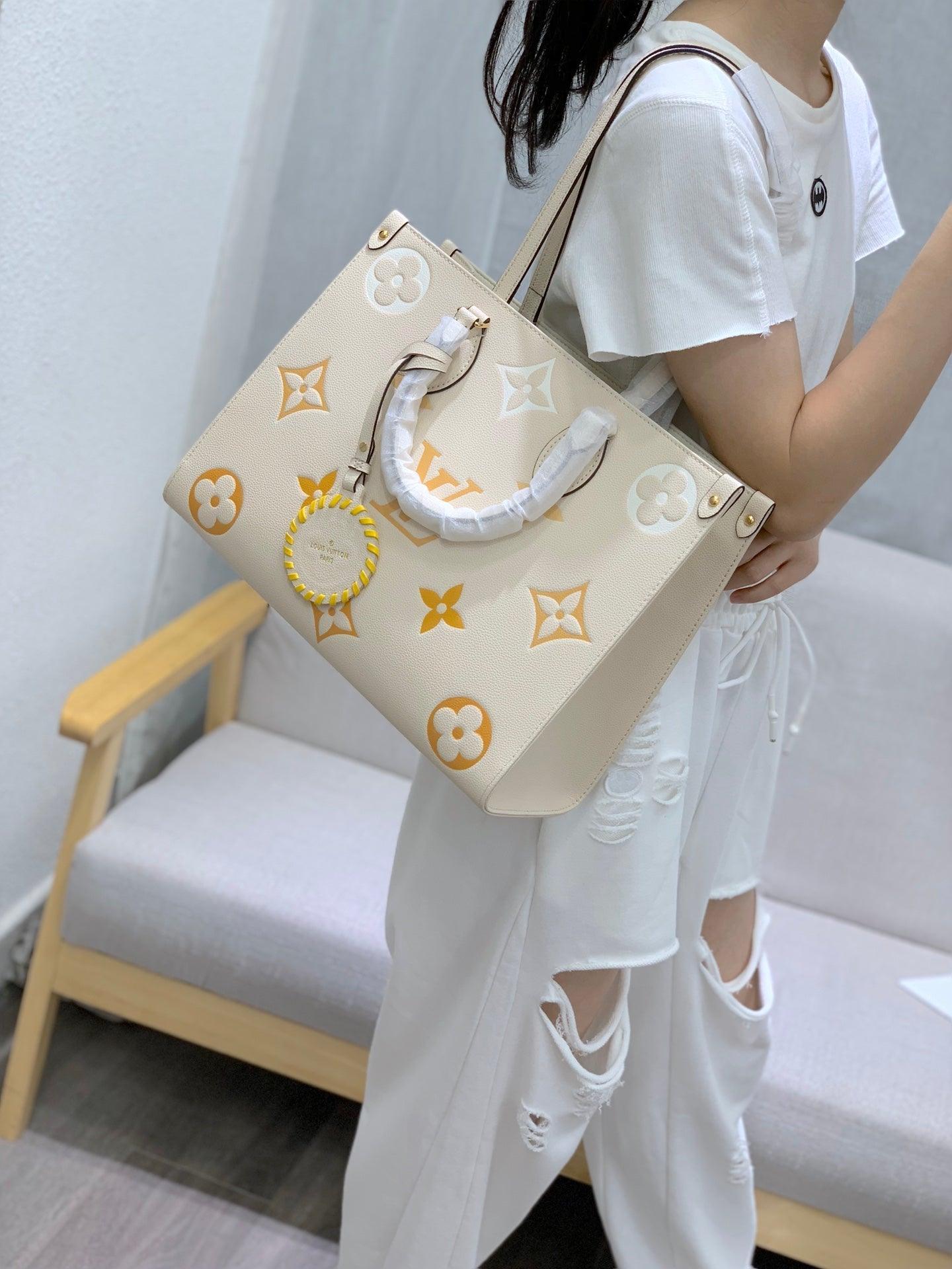 SO - New Fashion Women's Bags LUV By the Pool Monogram A068 - tntwear1