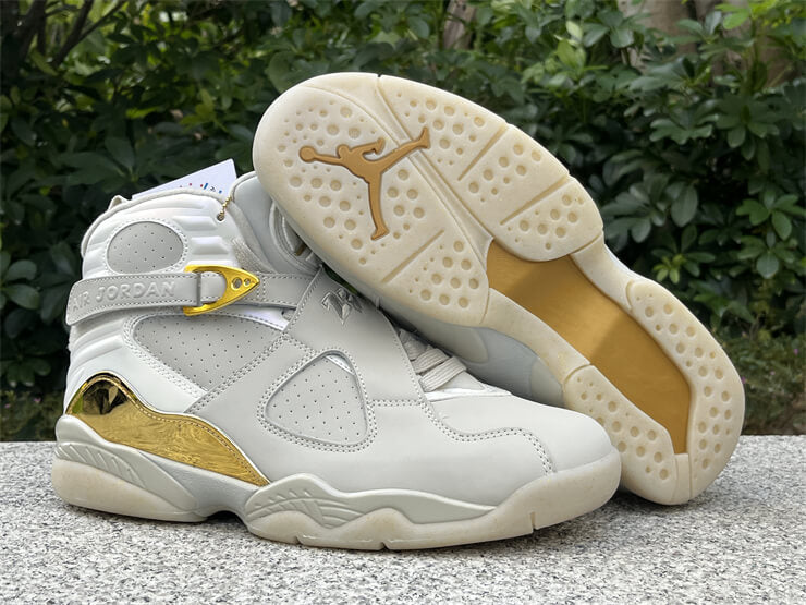 Air Jordan 8 Retro "Champagne" Sneaker