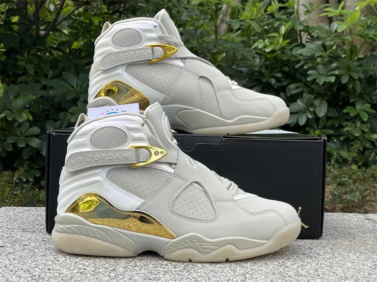 Air Jordan 8 Retro "Champagne" Sneaker