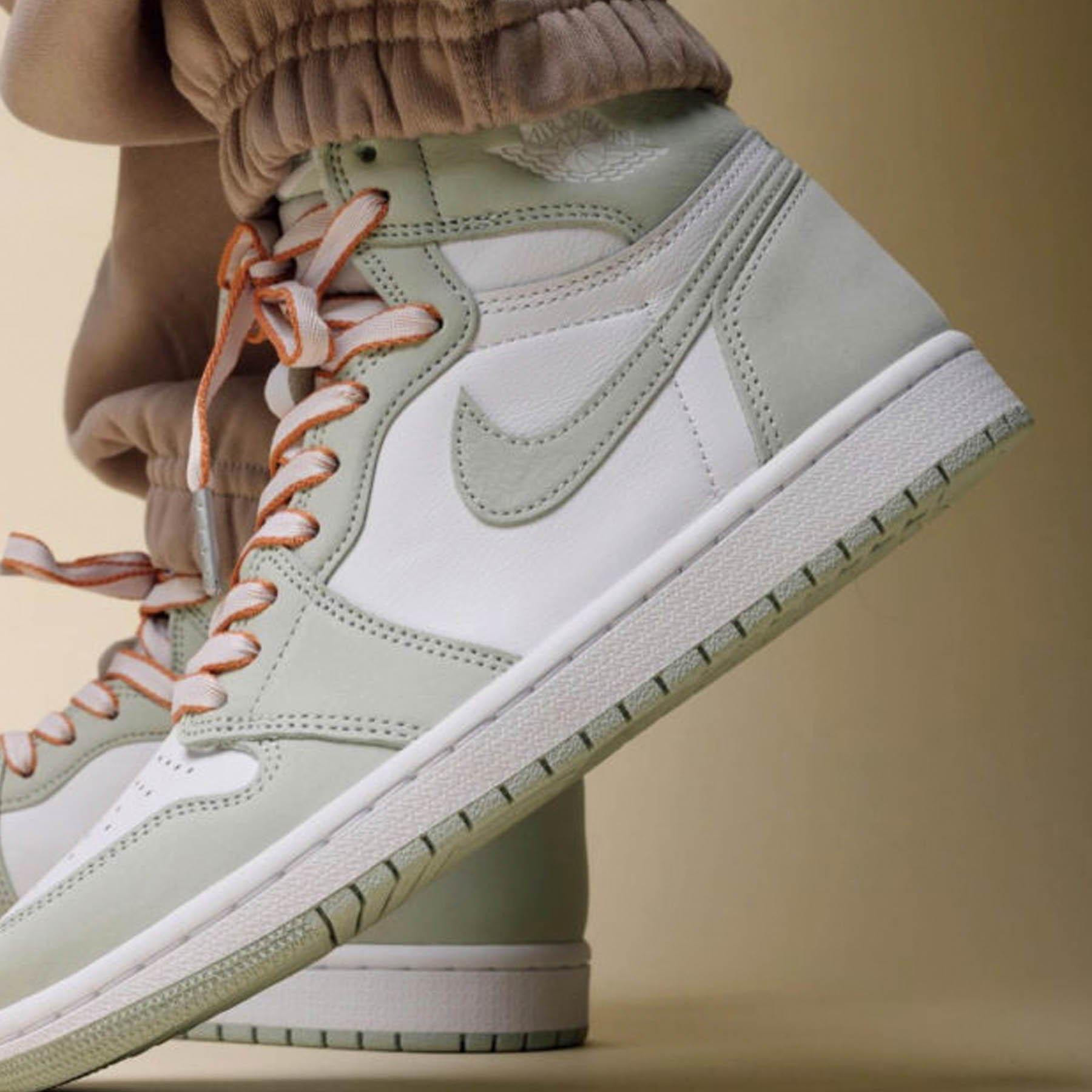 Air Jordan 1 Retro High Wmns OG 'Seafoam' - tntwear1