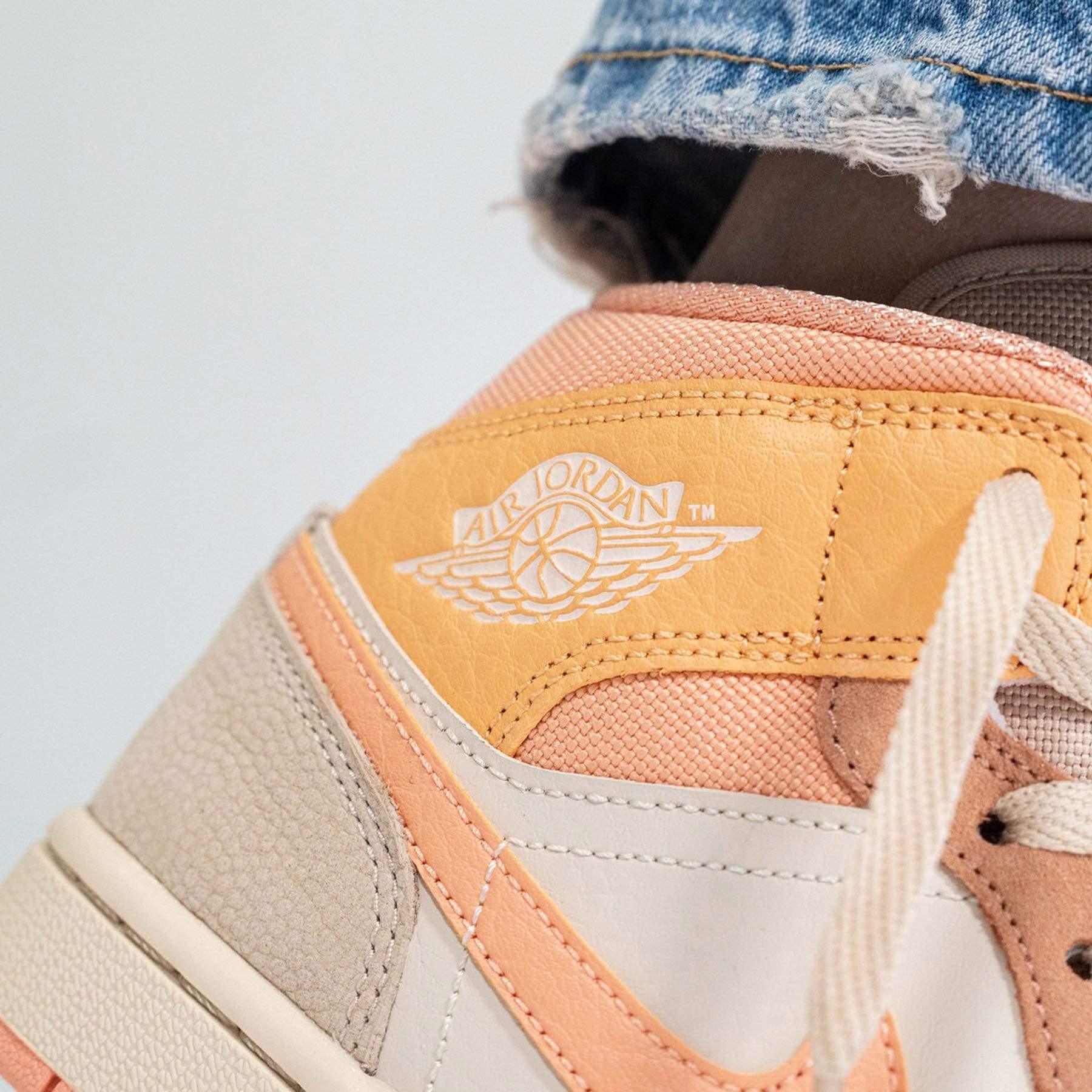 Air Jordan 1 Wmns Mid 'Apricot' - tntwear1