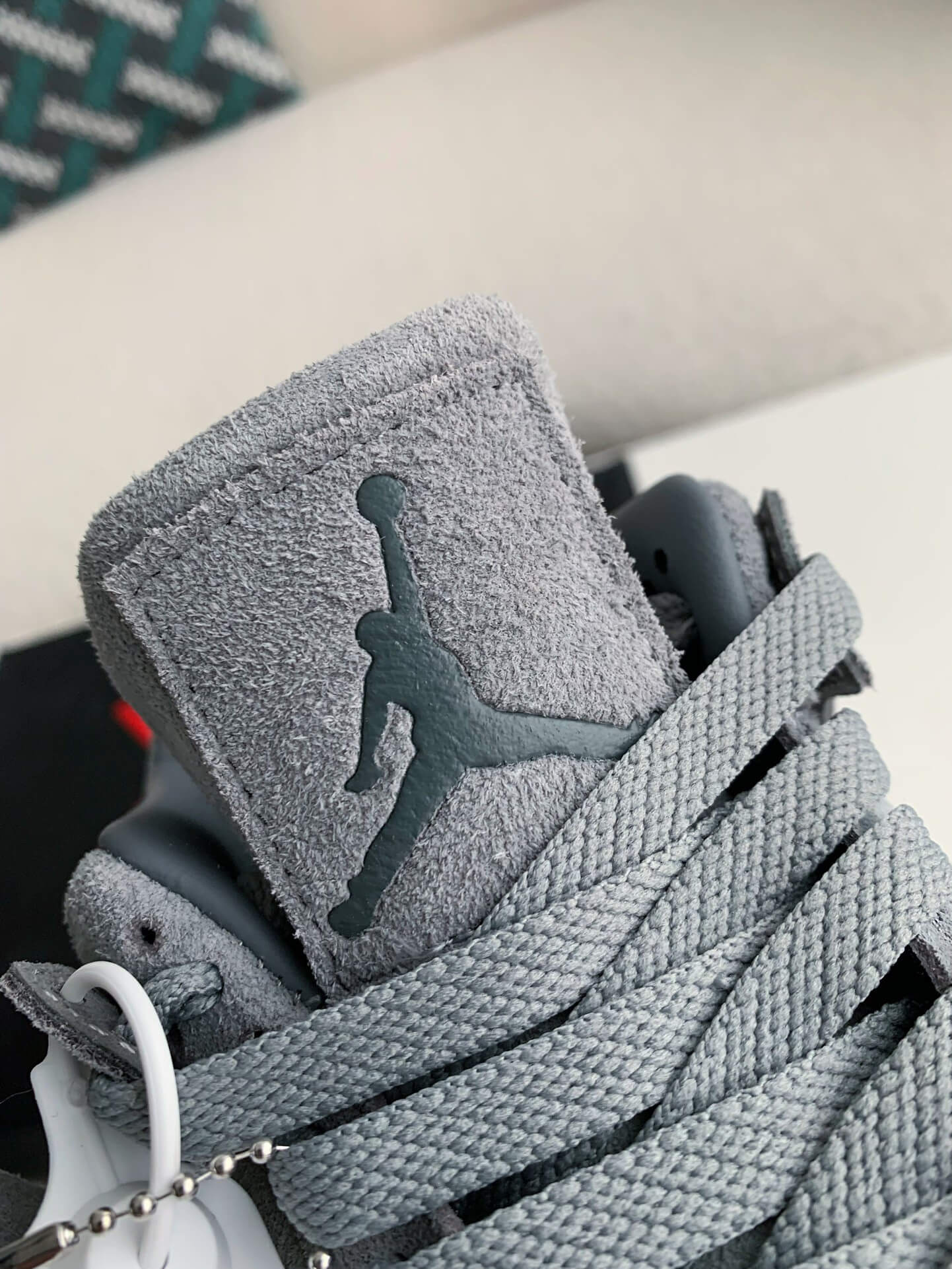 Air Jordan 4 Retro Suede Kaws  "Cool Grey"