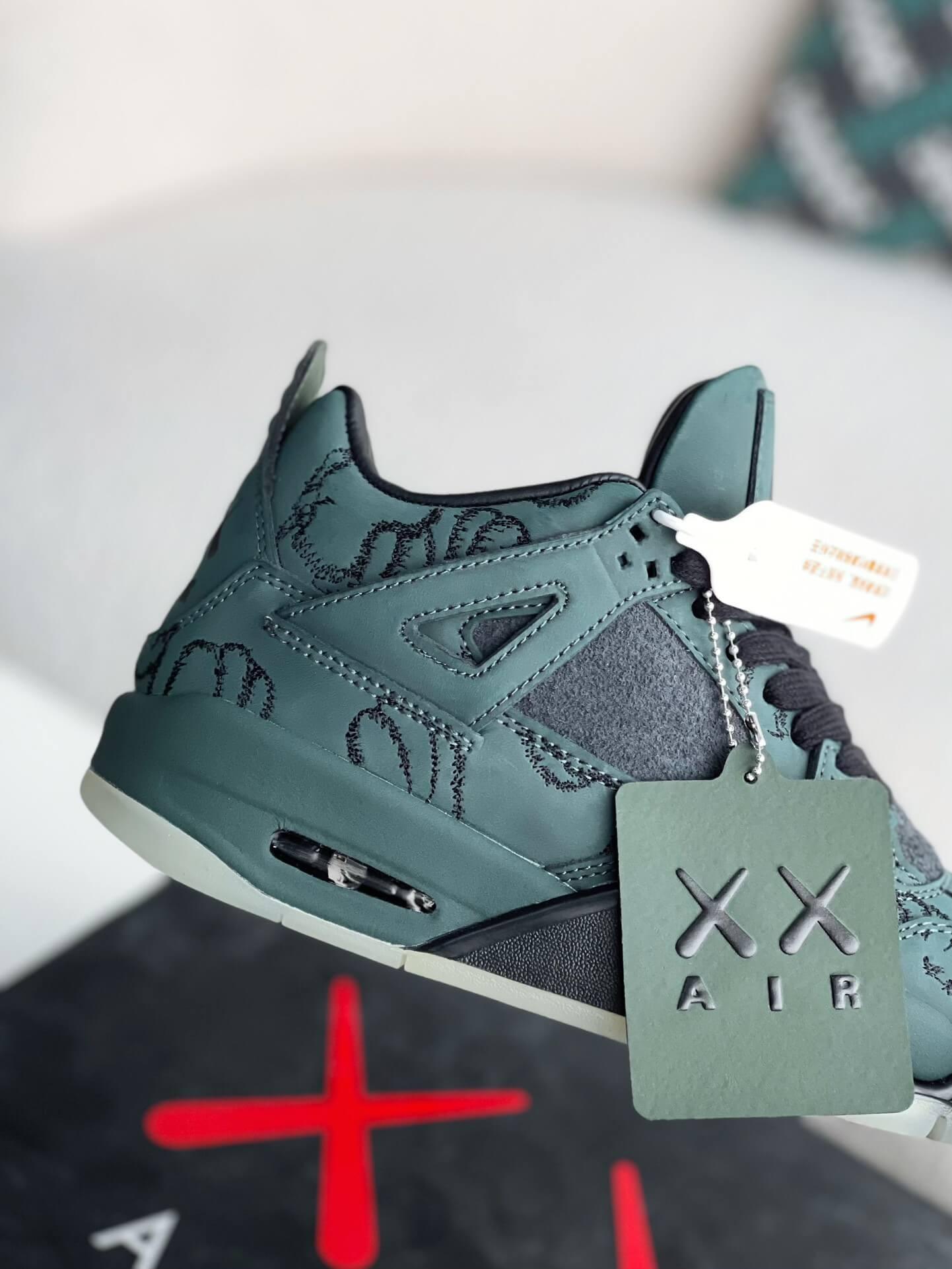 Air Jordan 4 Retro Kaws Custom Green - tntwear1