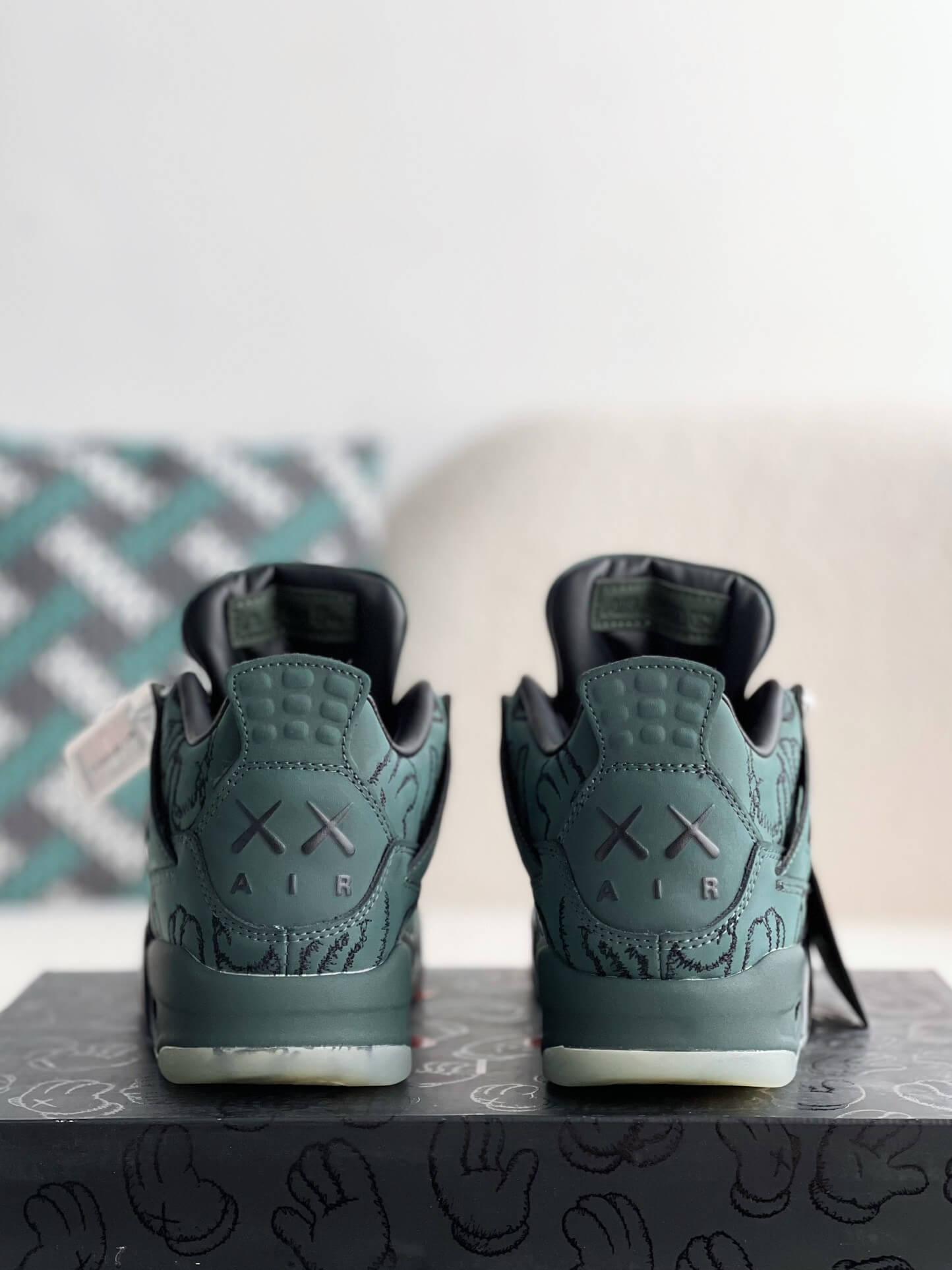 Air Jordan 4 Retro Kaws Custom Green - tntwear1