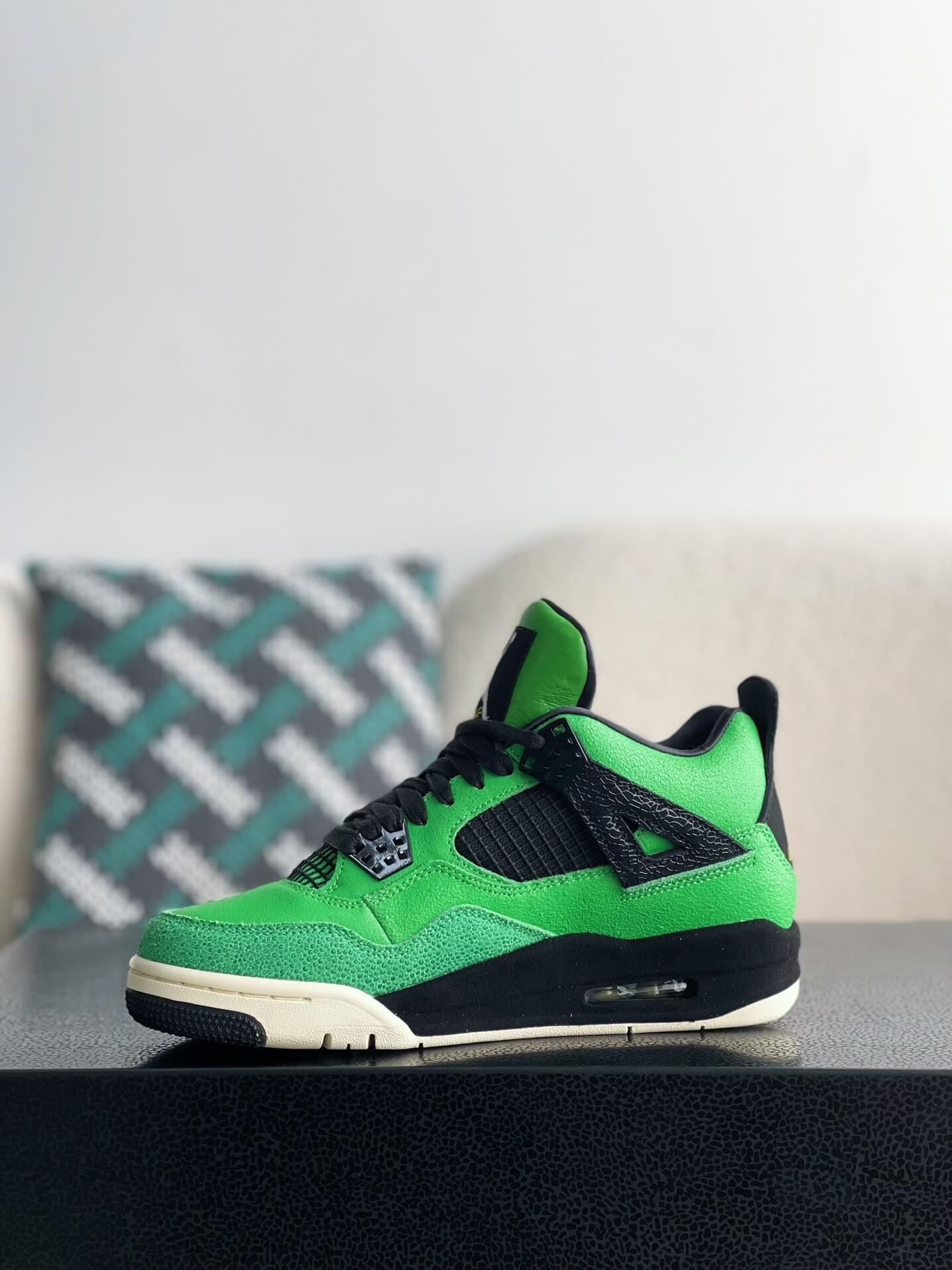 Air Jordan 4 Retro "Manila" Sneaker - tntwear1