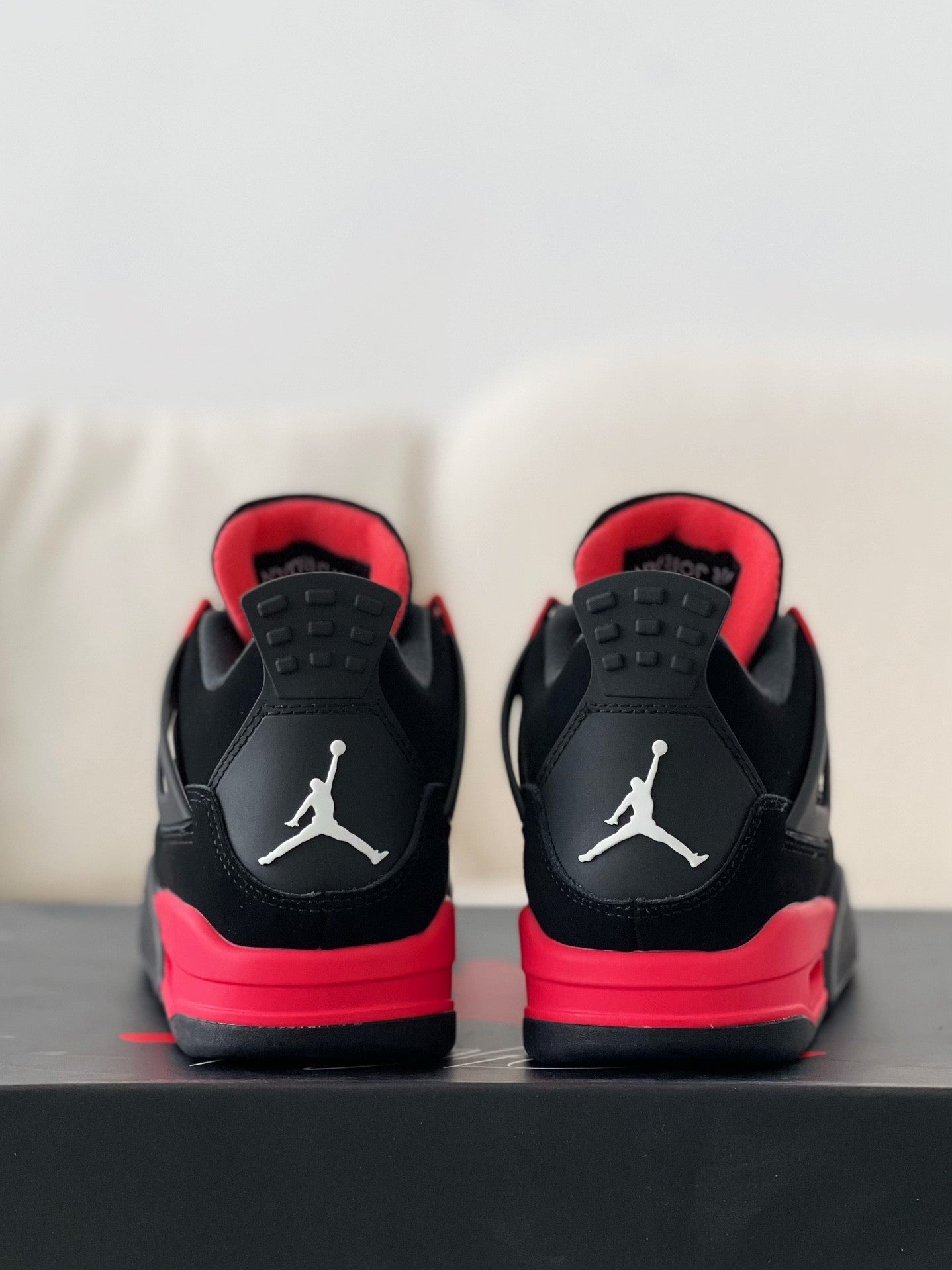 Air Jordan 4 Retro "Red Thunder"