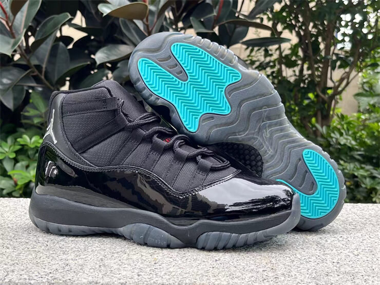 Air Jordan 11 Retro "Cap and Gown" Sneaker