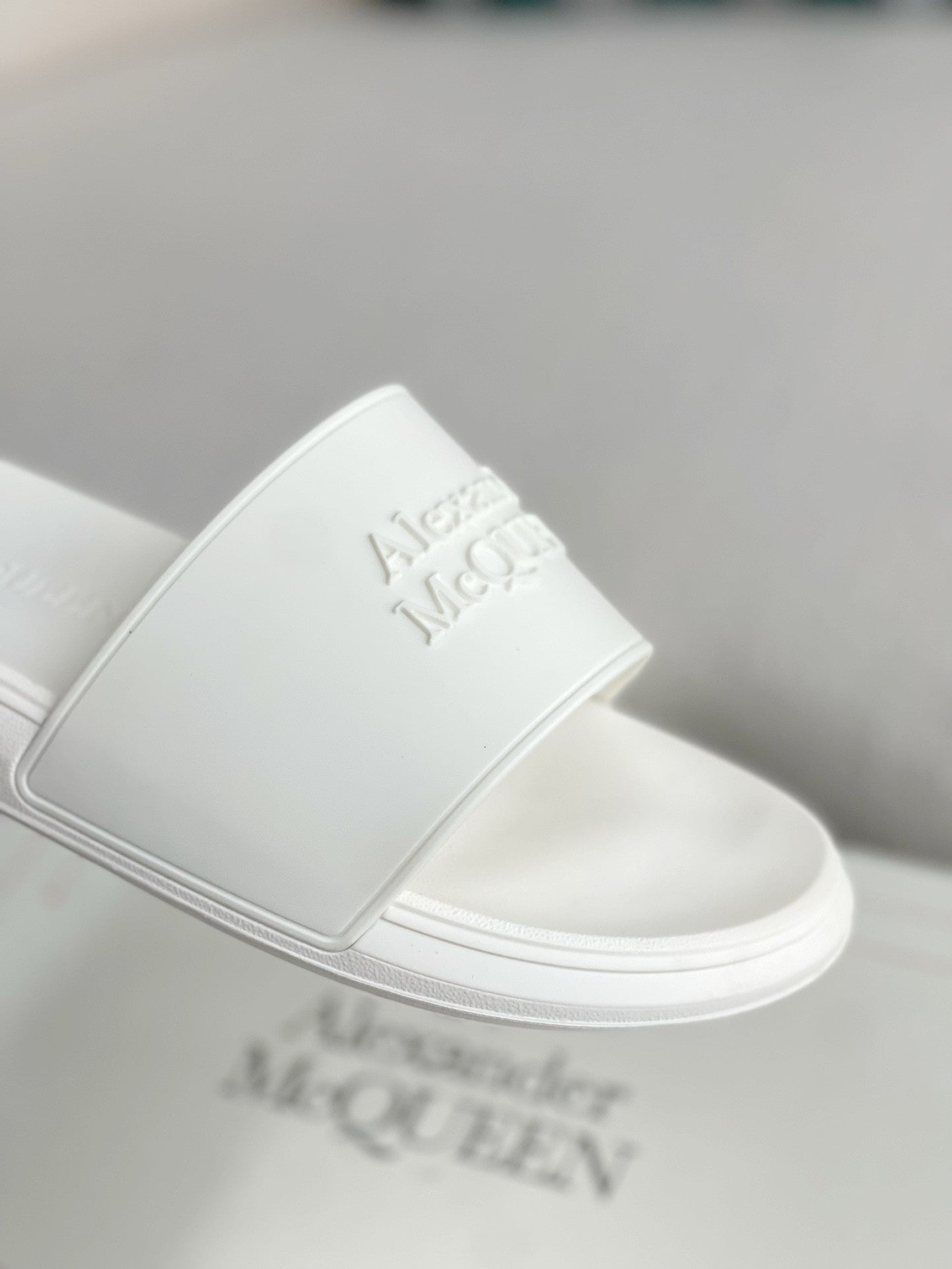 Alexander McQueen logo-embellished Flat Slides