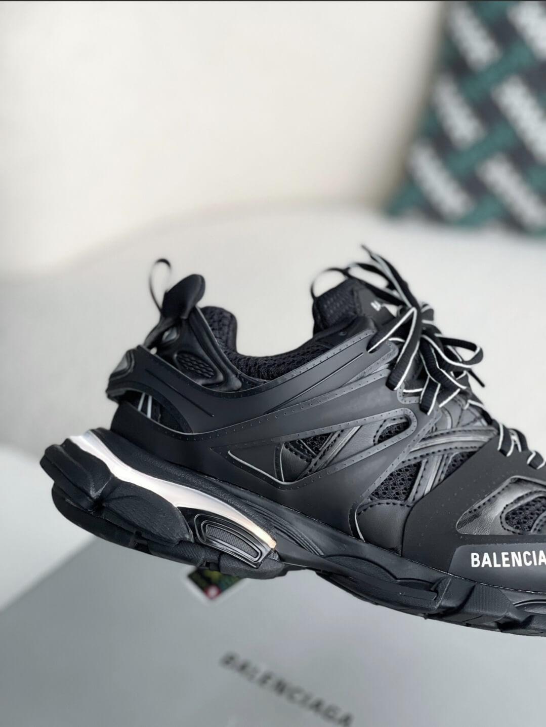 Balenciaga Track.2 Black Sneaker - tntwear1