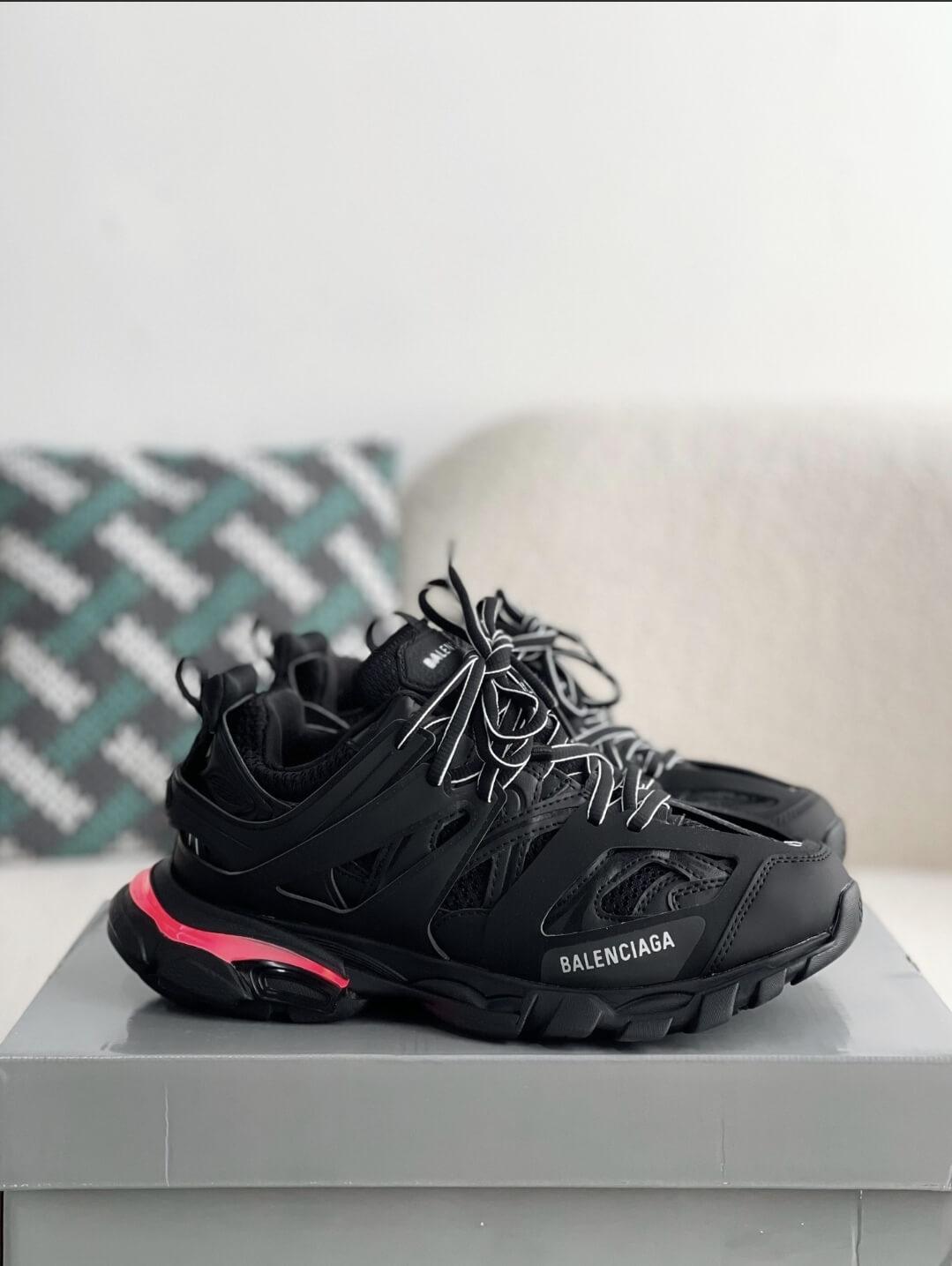 Balenciaga Track.2 Black Sneaker - tntwear1