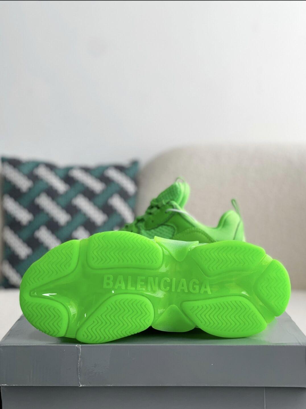 Balenciaga Triple S Green Sneaker - tntwear1