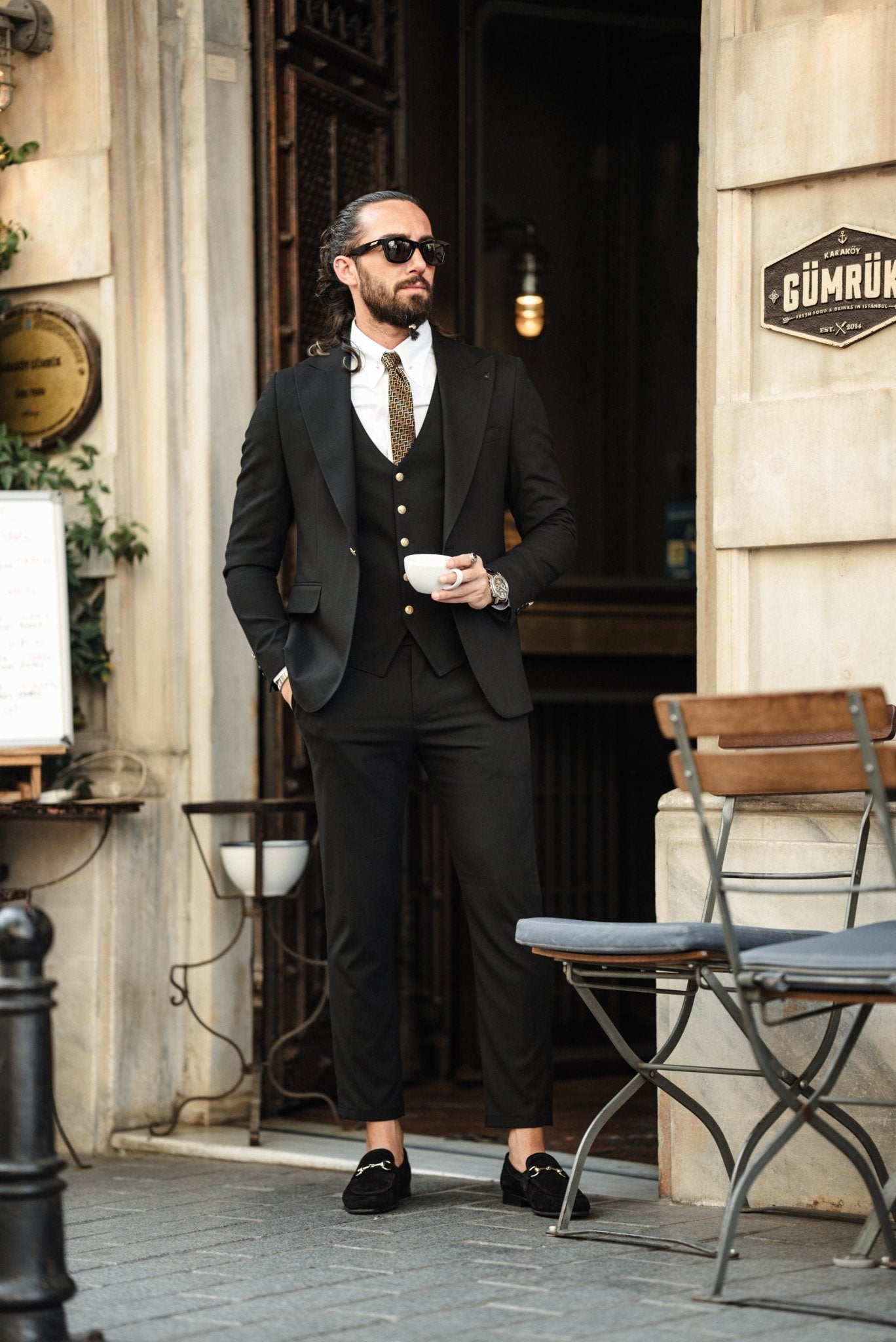 Acadia Black Slim-Fit Suit