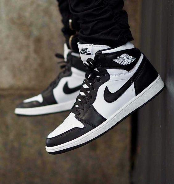 Custom Air Jordan 1 Black Retro High Q - tntwear1