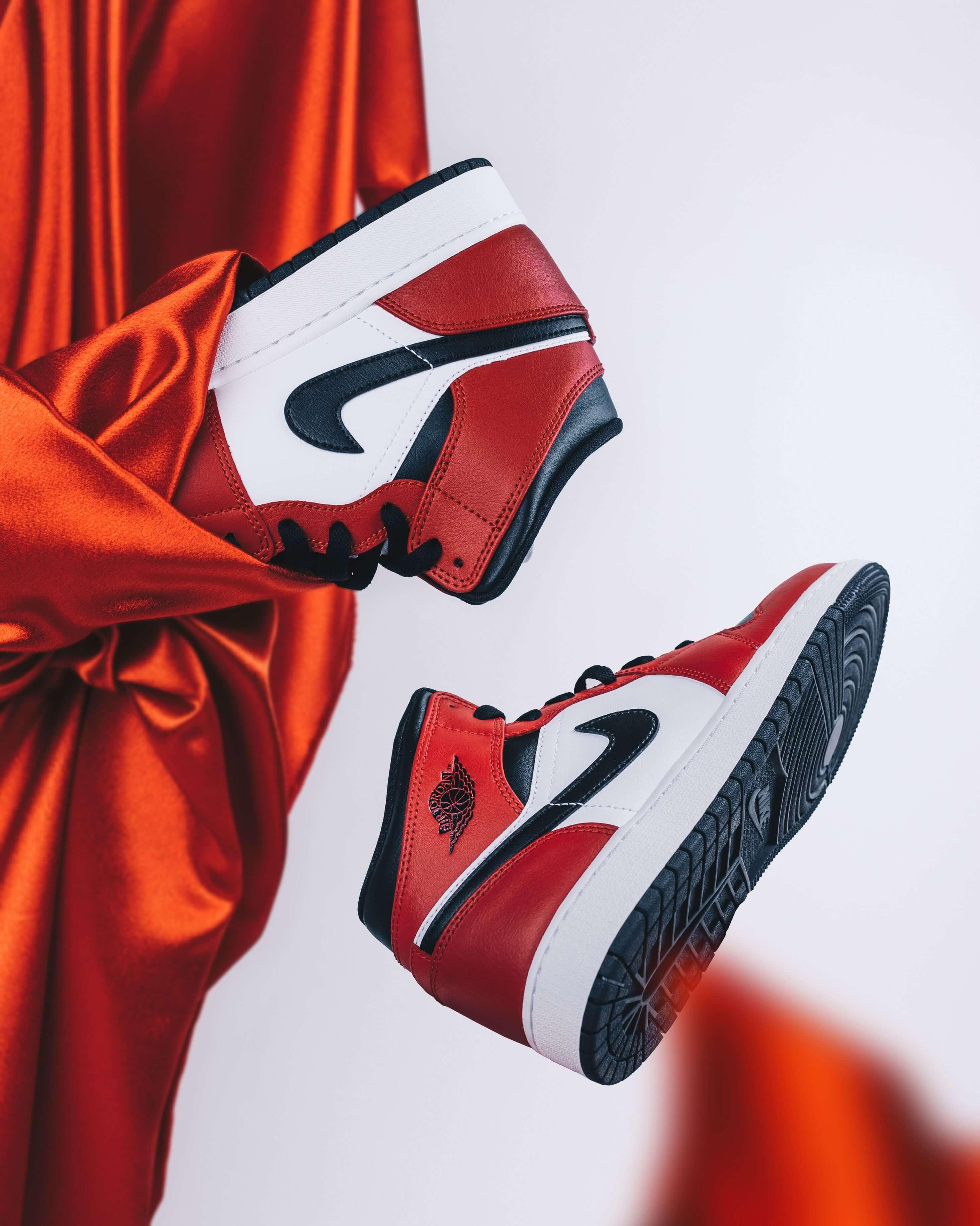 Custom Air Jordan 1 Chicago Sneakers - tntwear1