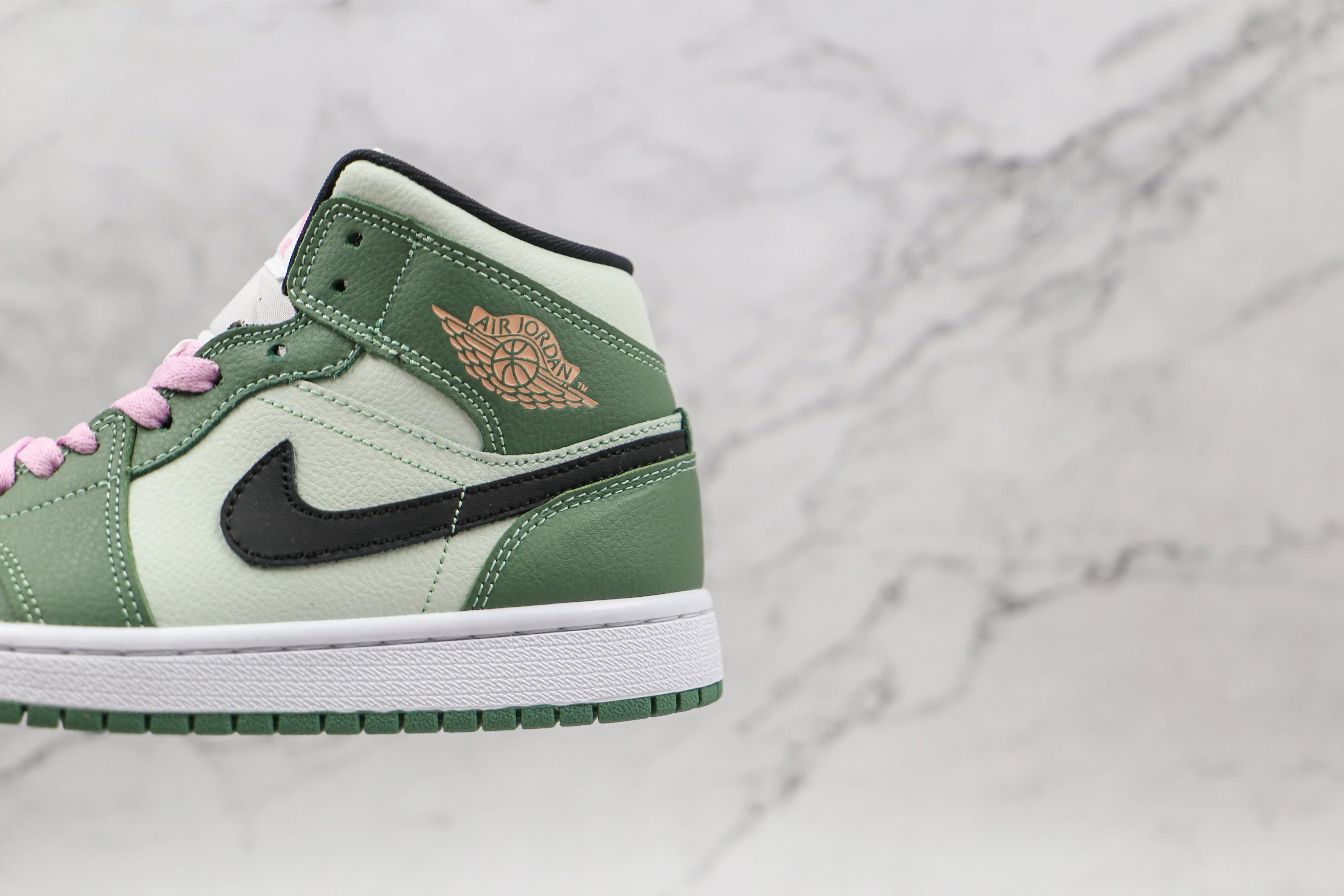 Custom Air Jordan 1 Dutch Green High Q - tntwear1