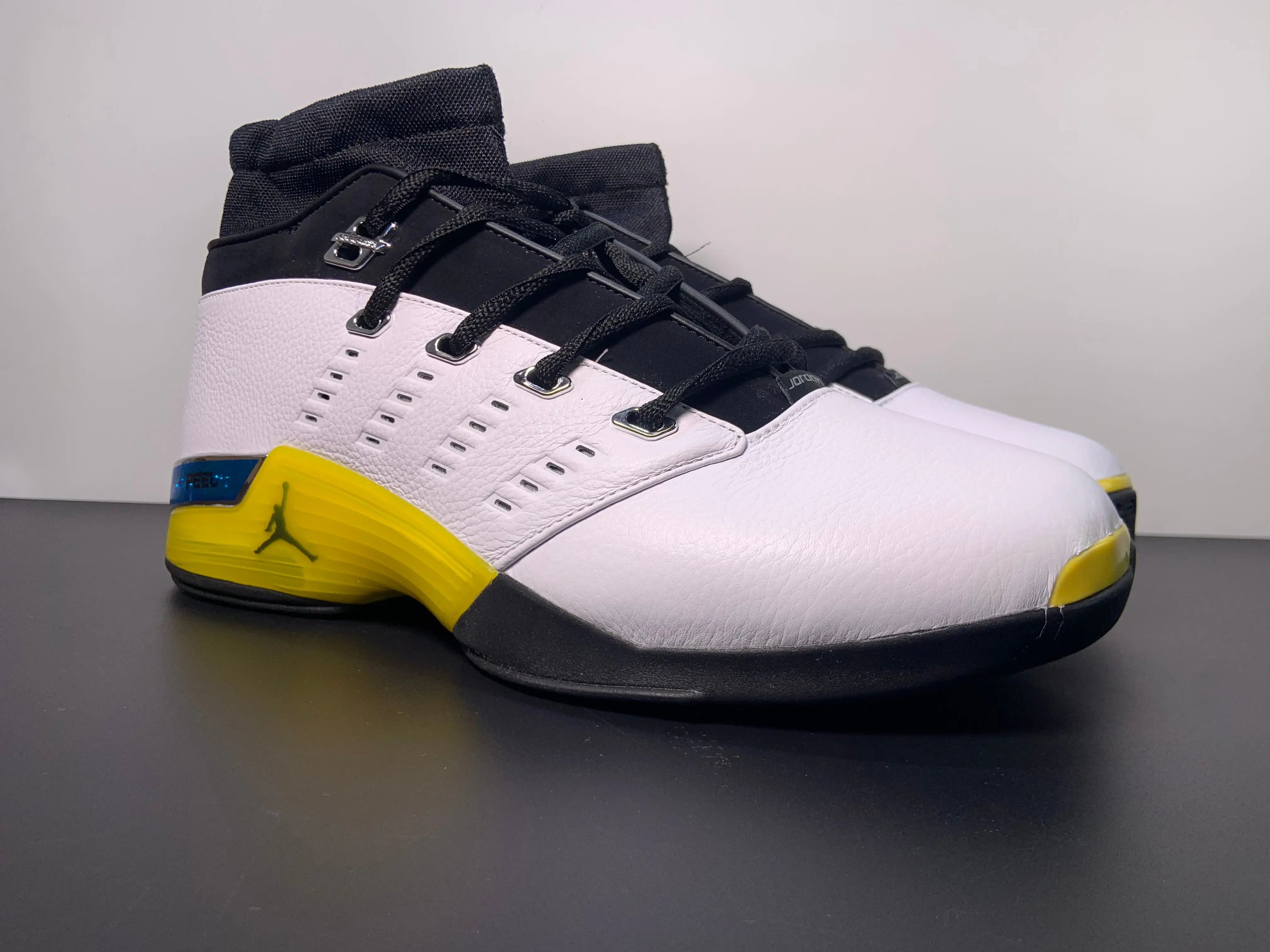 Custom Air Jordan 17 Low “Lightning” FJ0395-100 Sneakerhill