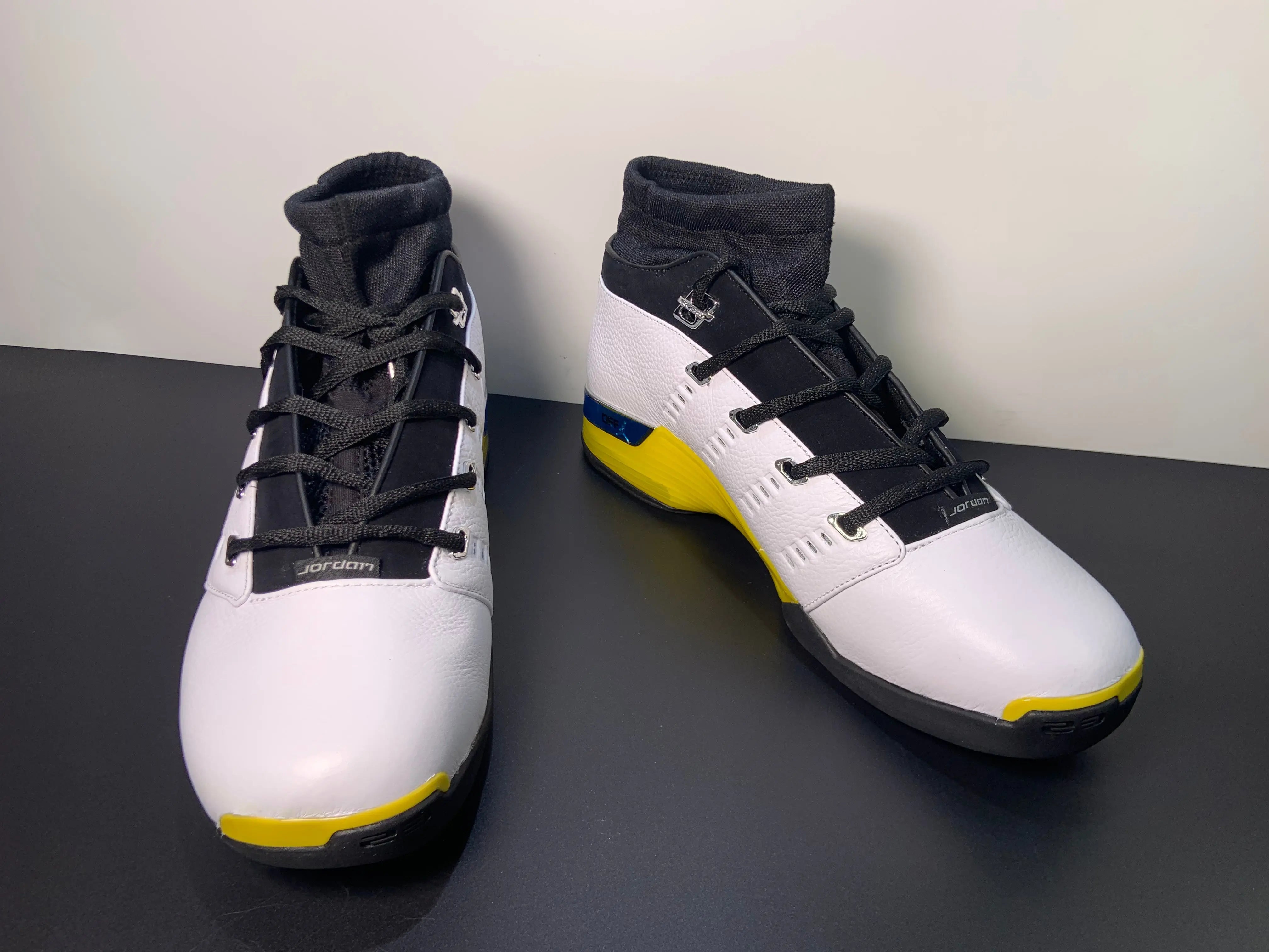 Custom Air Jordan 17 Low “Lightning” FJ0395-100 Sneakerhill