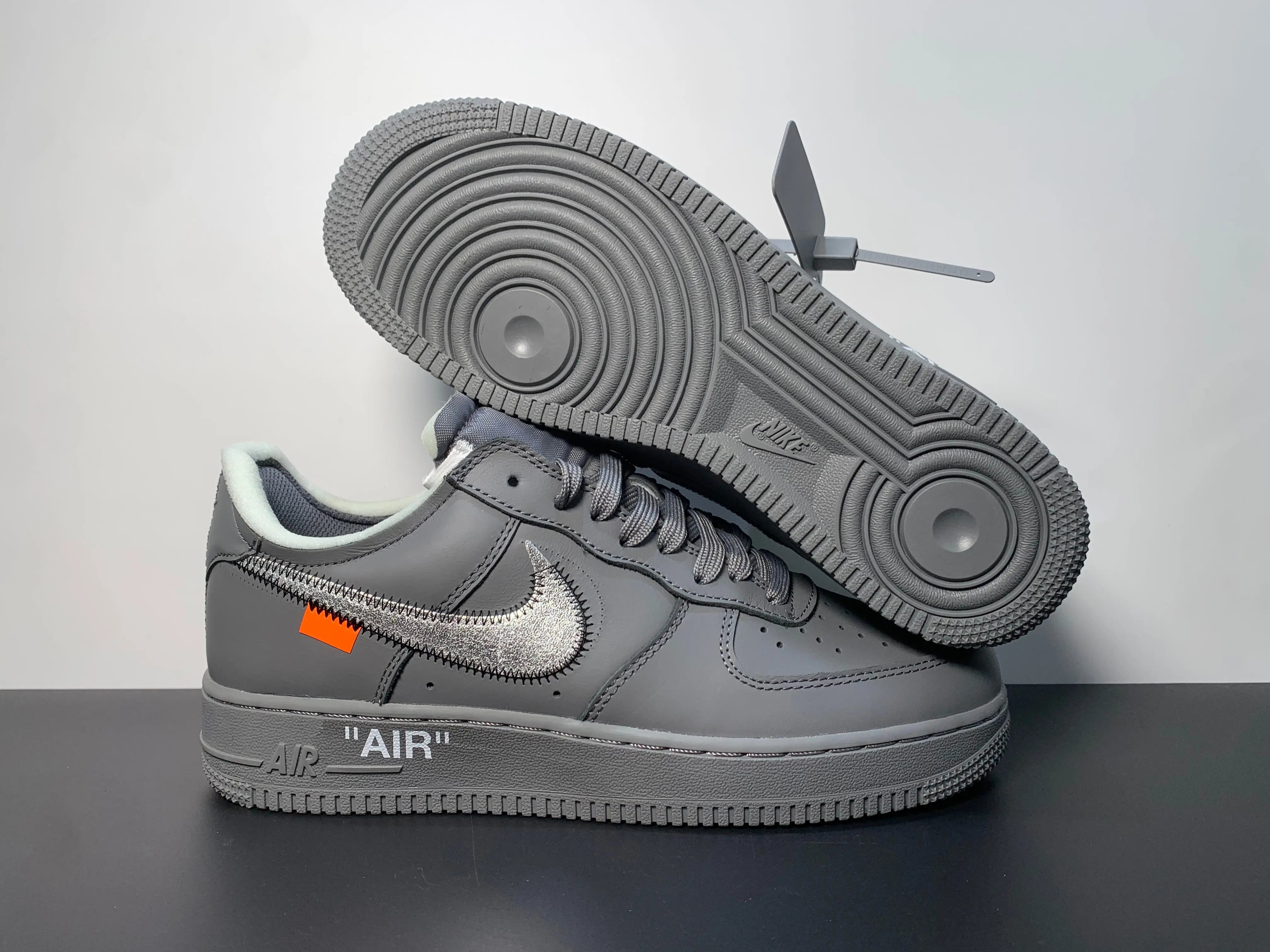 Custom OFF-WHITE x Nike Air Force 1 Low DX1419-500 Sneakerhill