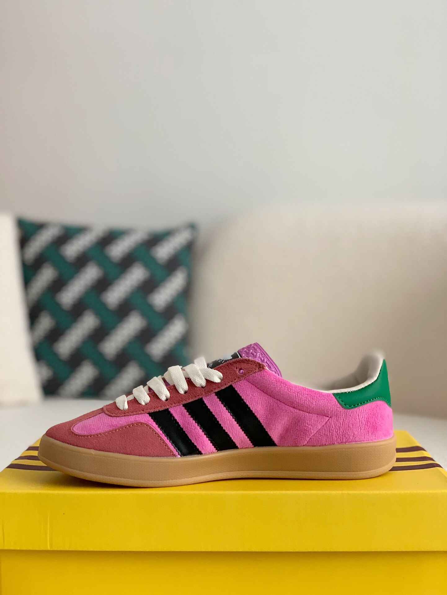 Gucci x Adidas Gazelle Pink Sneaker