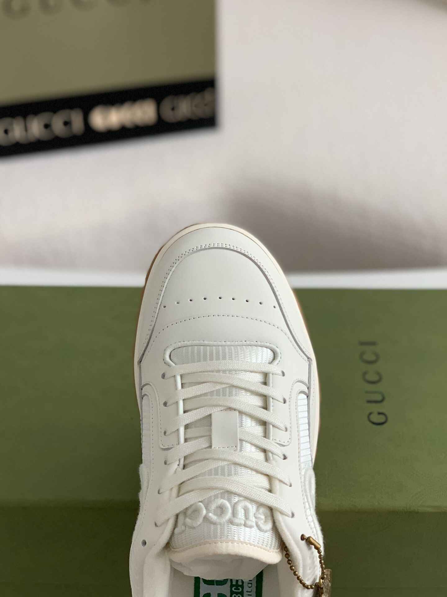 Gucci MAC80 Off-White Leather Sneakers.