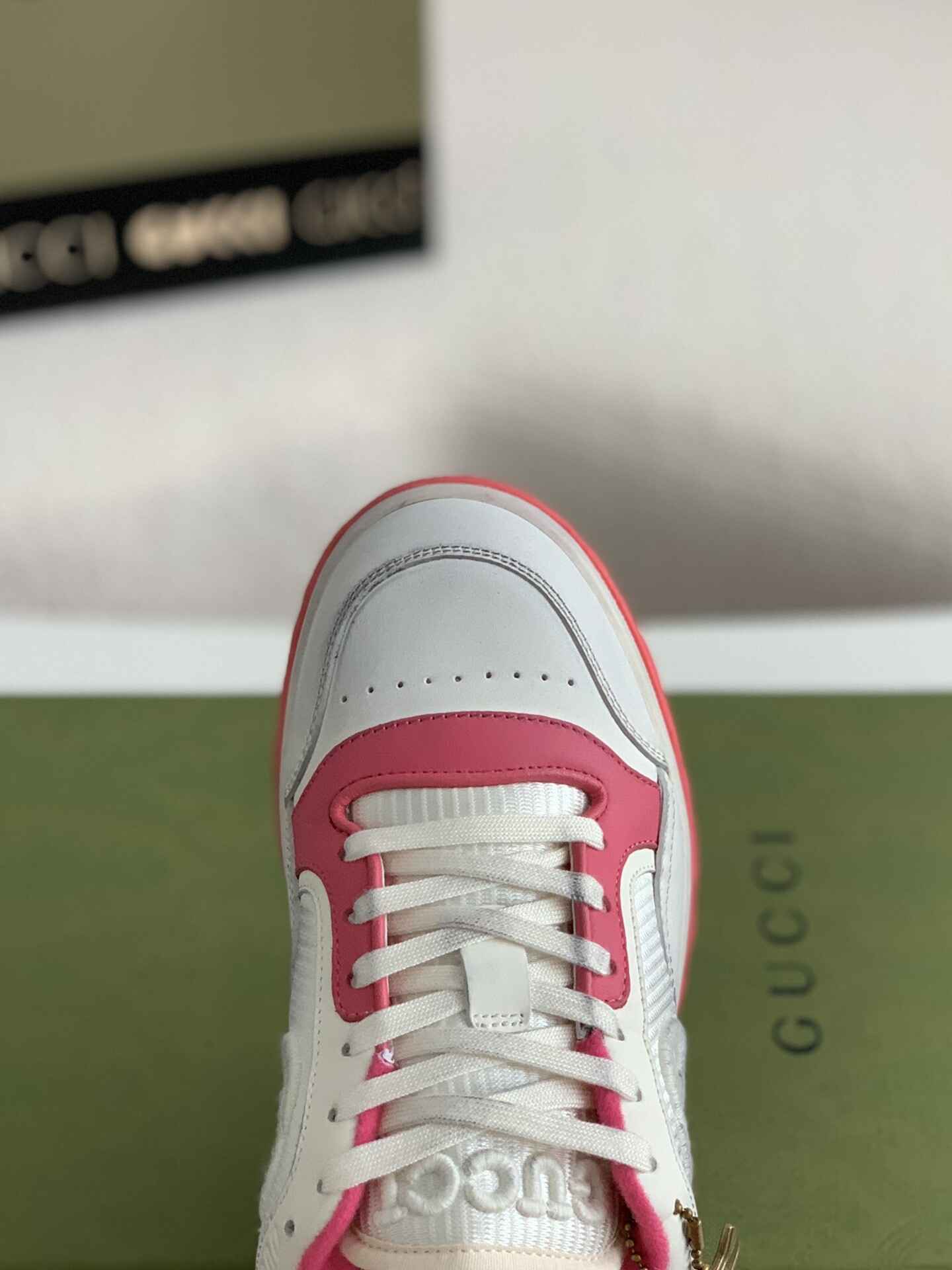 Gucci Women's Mac80 White Pink Leather Sneakers