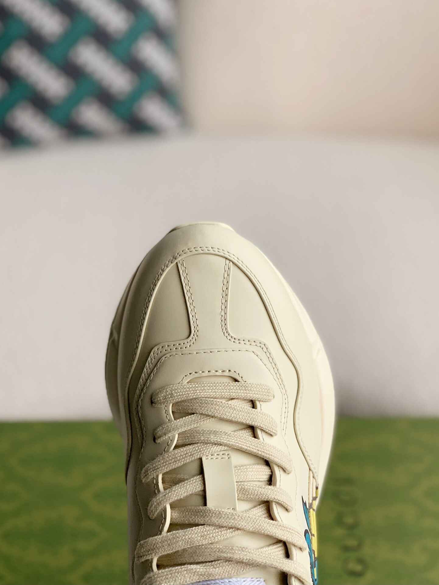 Gucci Trainer Rhyton Dragon White Leather Sneakers