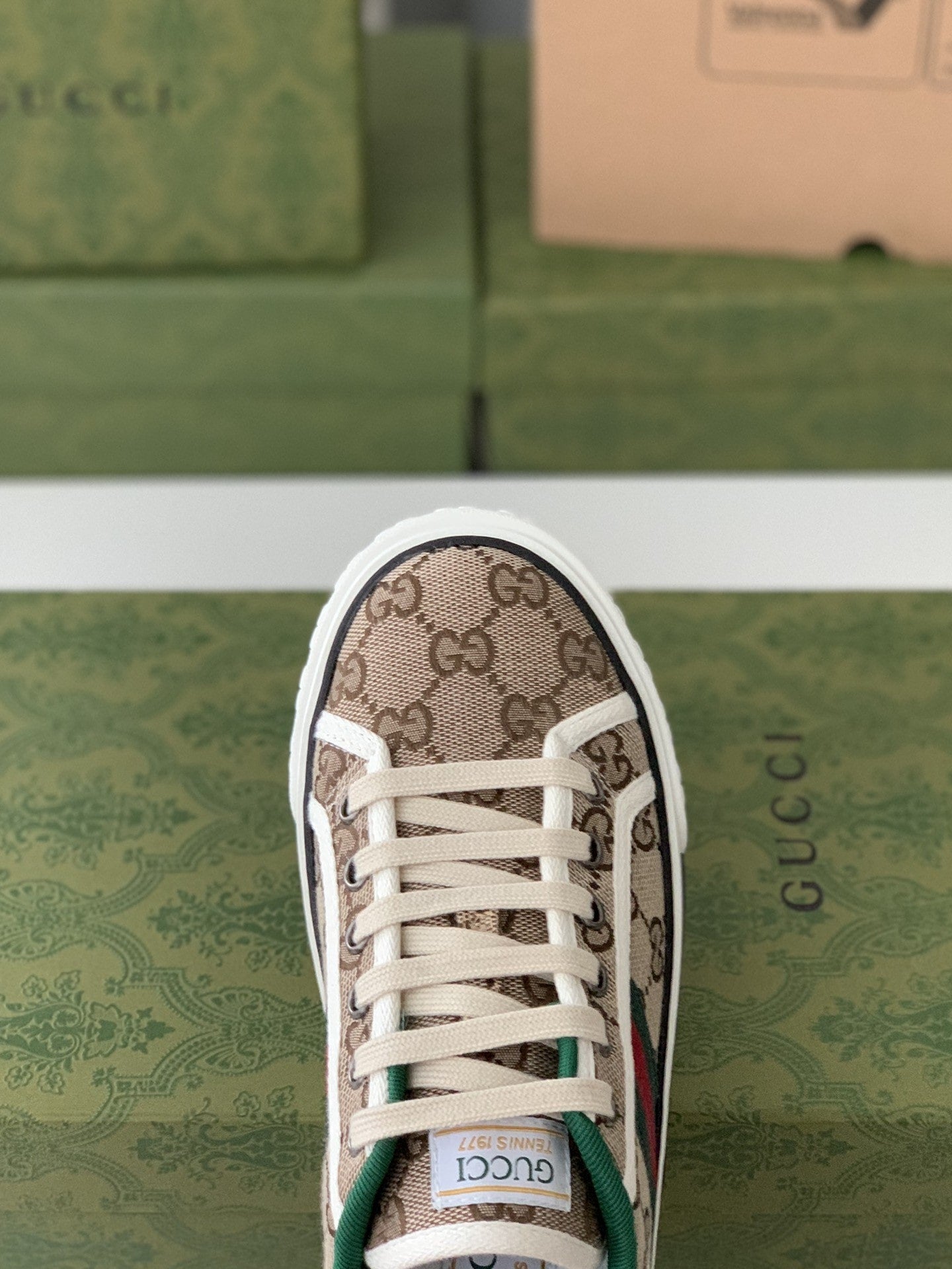 Gucci GG Tennis 1977 Beige Trainer Low-Top Sneakers.