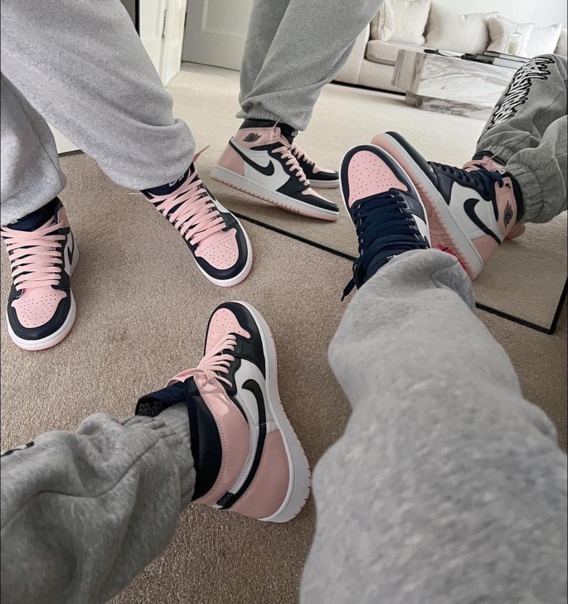 Air Jordan 1 Retro High Wmns OG SE 'Bubble Gum'