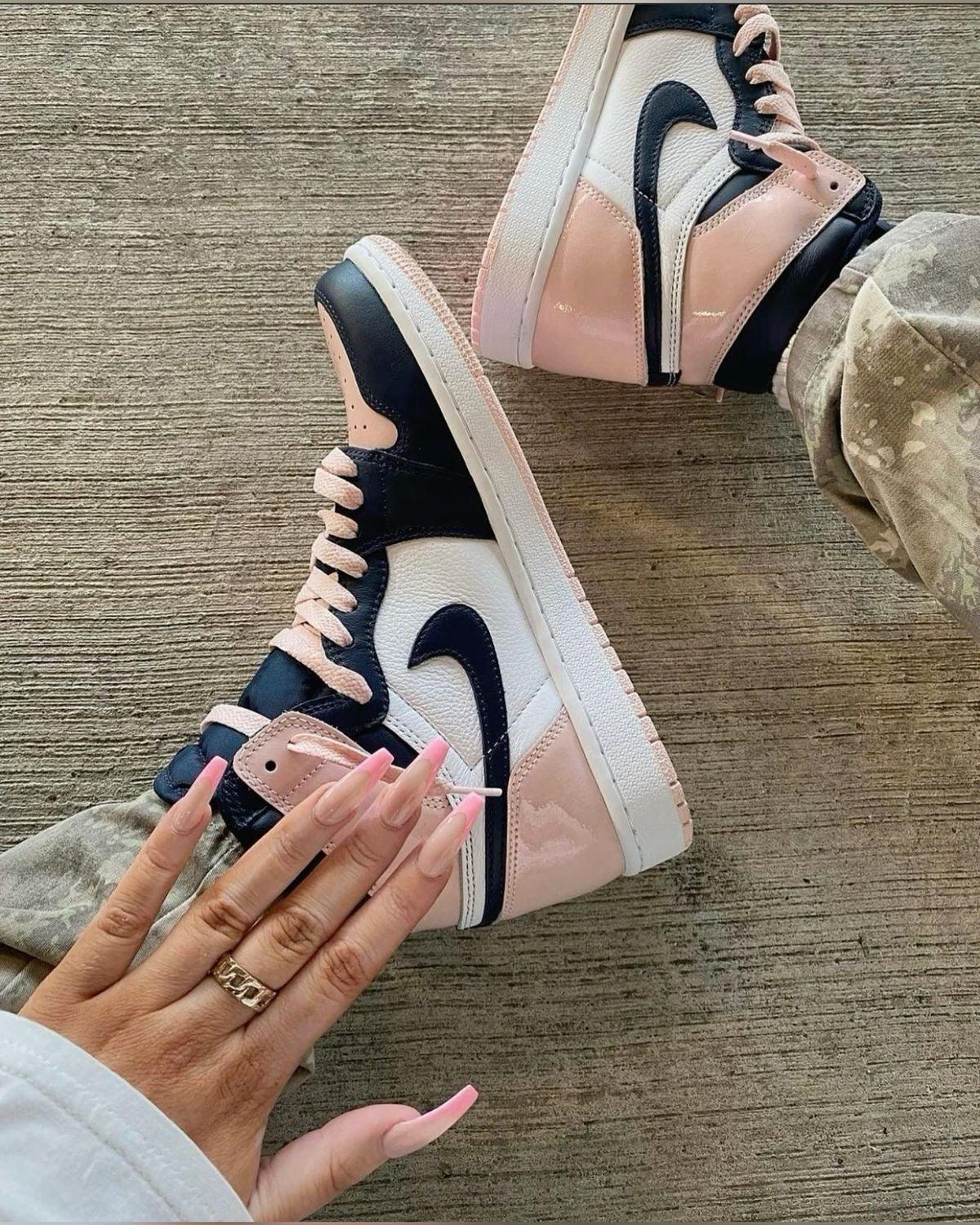 Air Jordan 1 Retro High Wmns OG SE 'Bubble Gum'