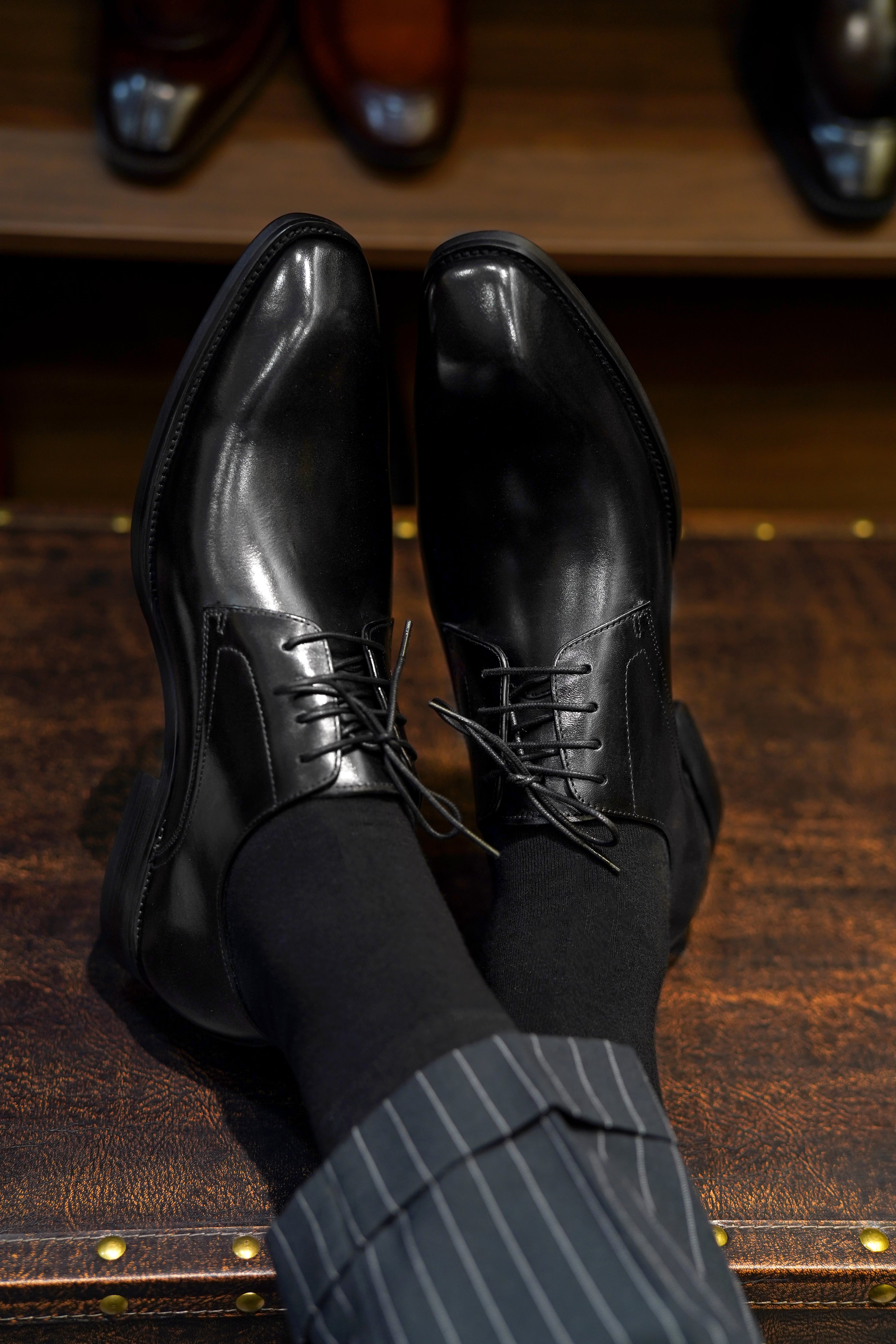 Men's Black Derby Shoes