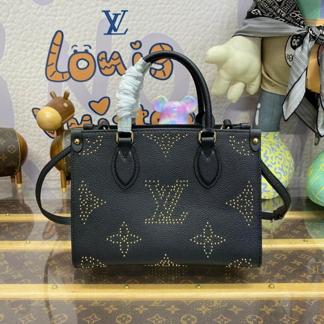 Tntwear OnTheGo Black Monogram With Studs - LUV 418