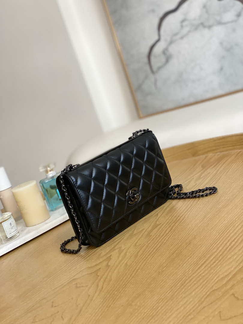 Tntwear - Woc Chain Wallet Bag Black