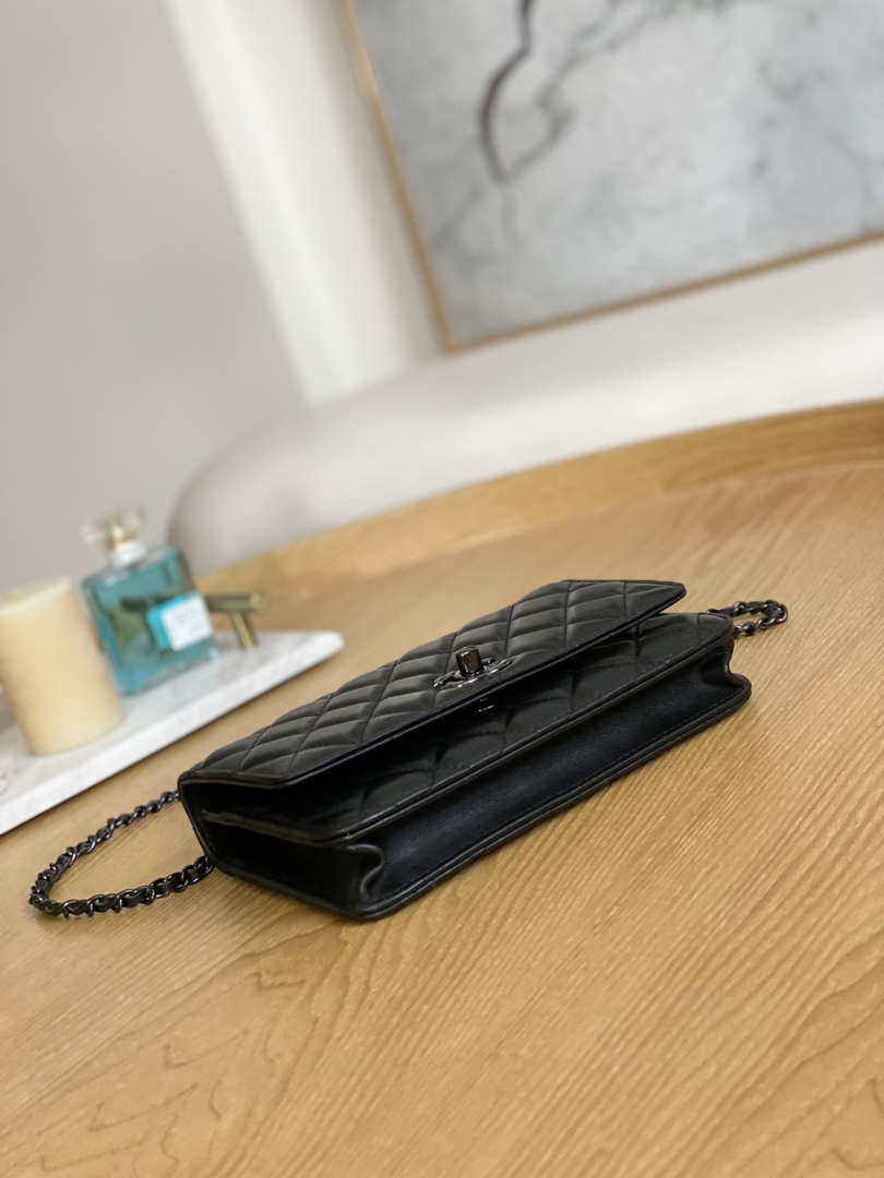 Tntwear - Woc Chain Wallet Bag Black