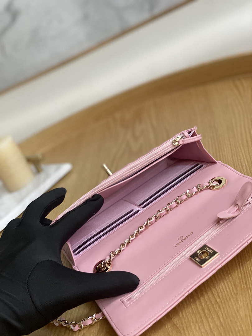 Tntwear - Woc Chain Wallet Bag Pink