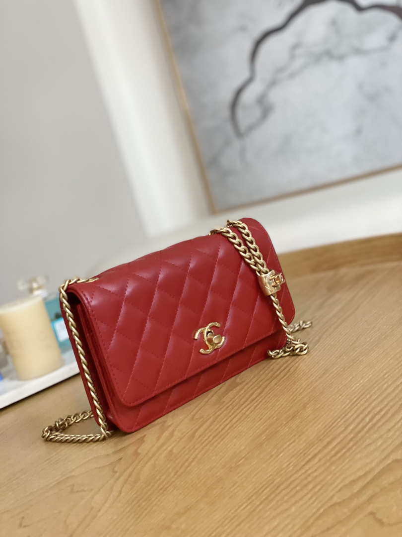 Tntwear - Woc Chain Wallet Bag Red