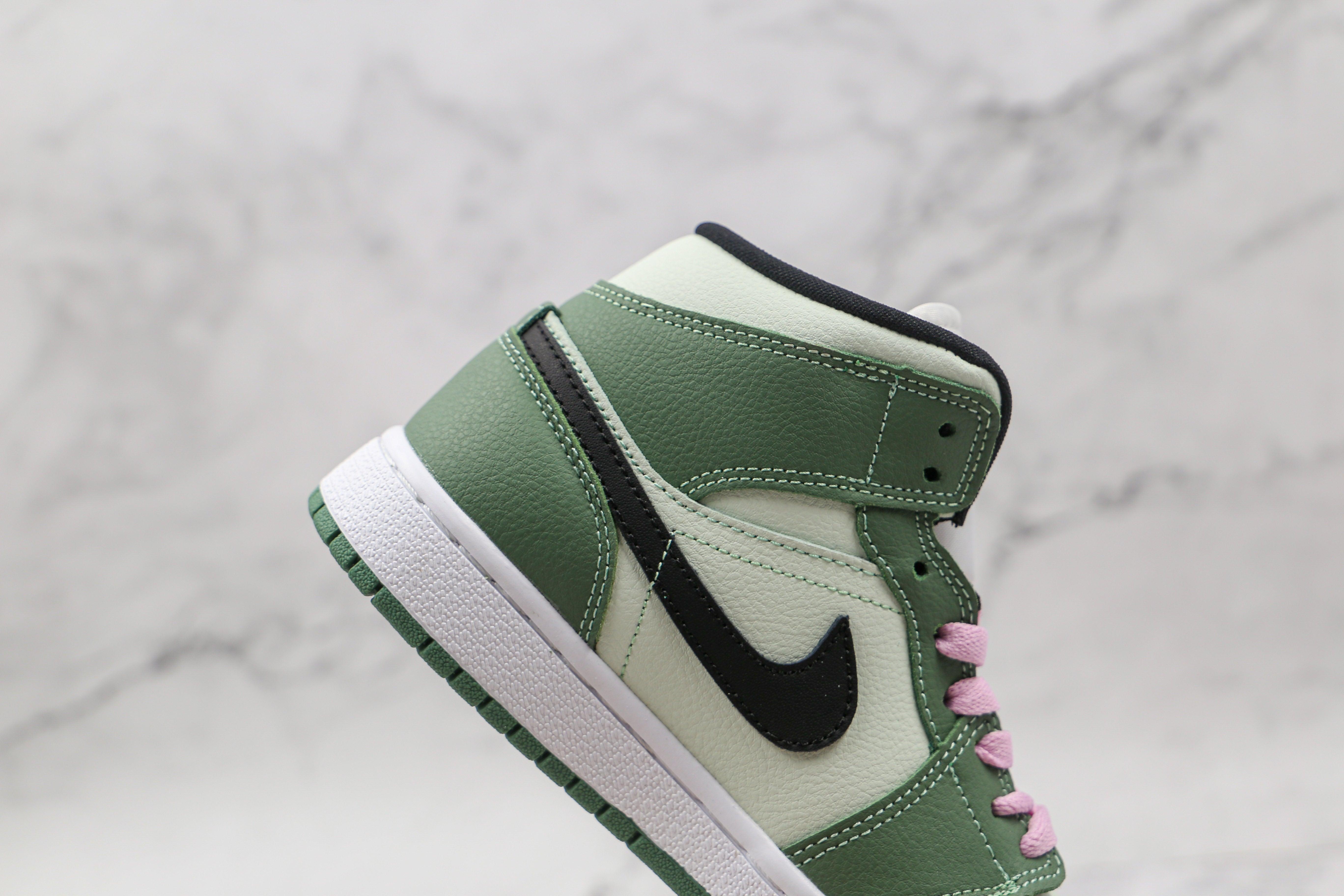 Custom Air Jordan 1 Dutch Green High Q - tntwear1