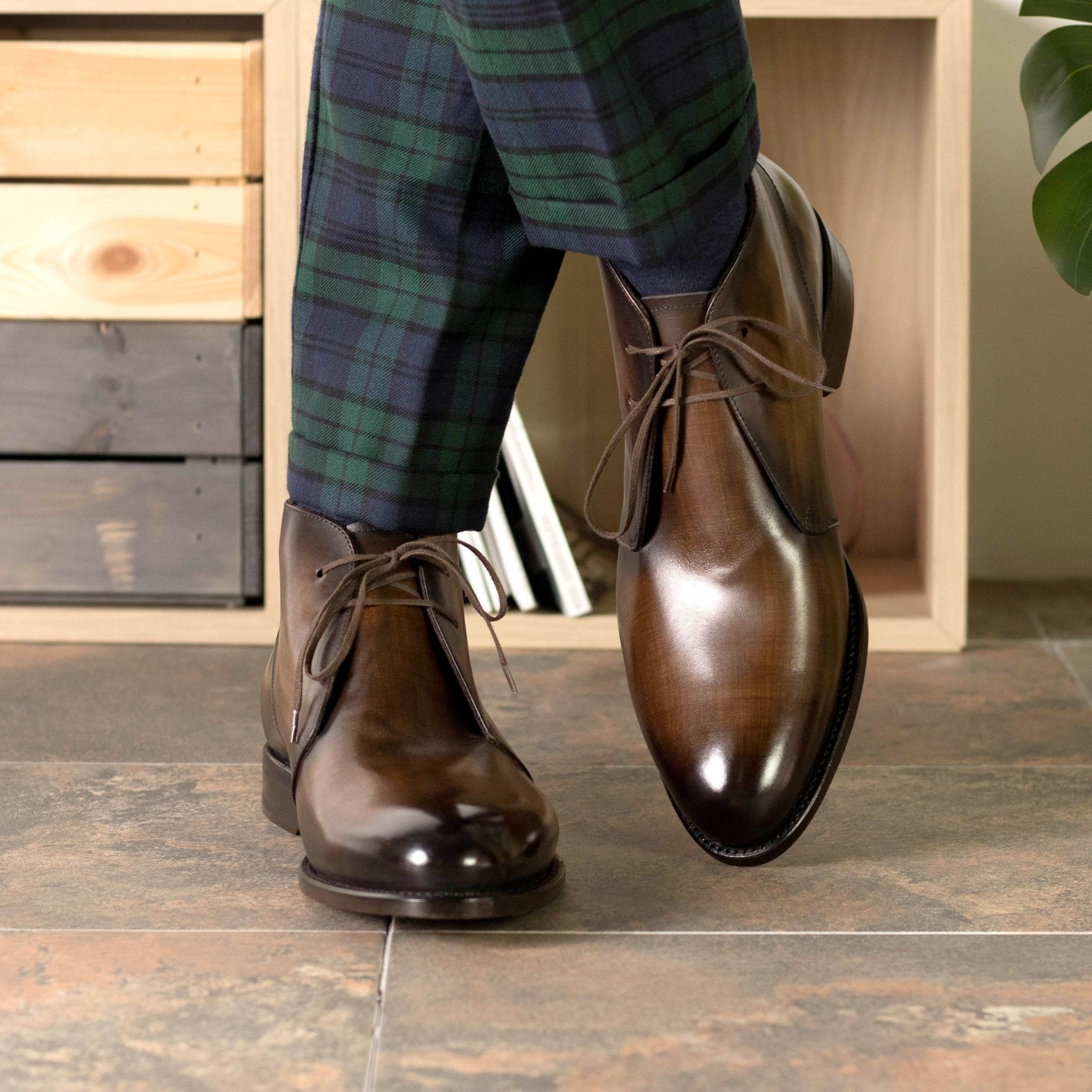 Balmoral Brown patina Chukka