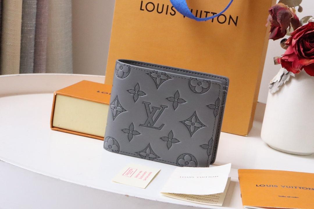 LV Wallet M81383 - tntwear1