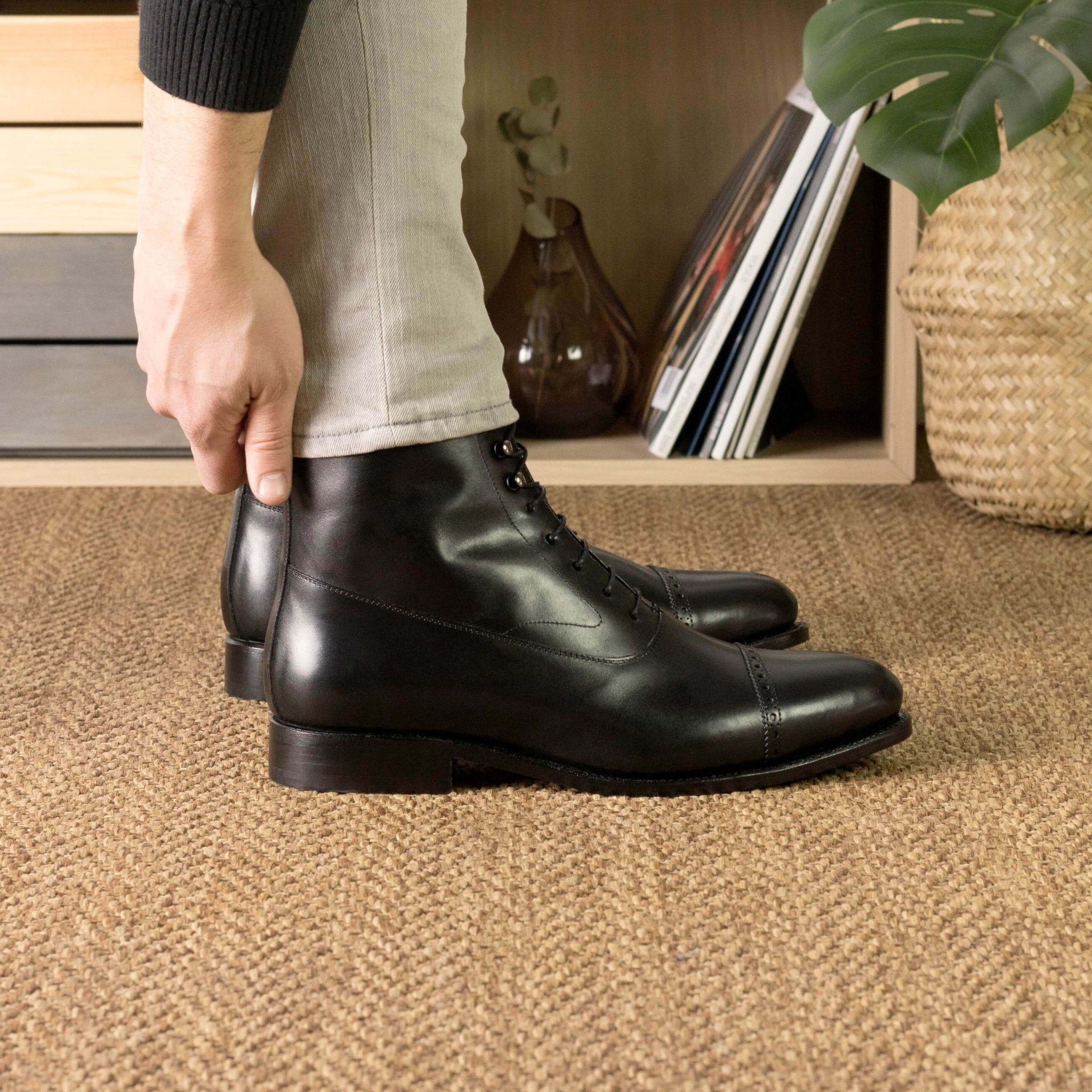 Black Balmoral Boot