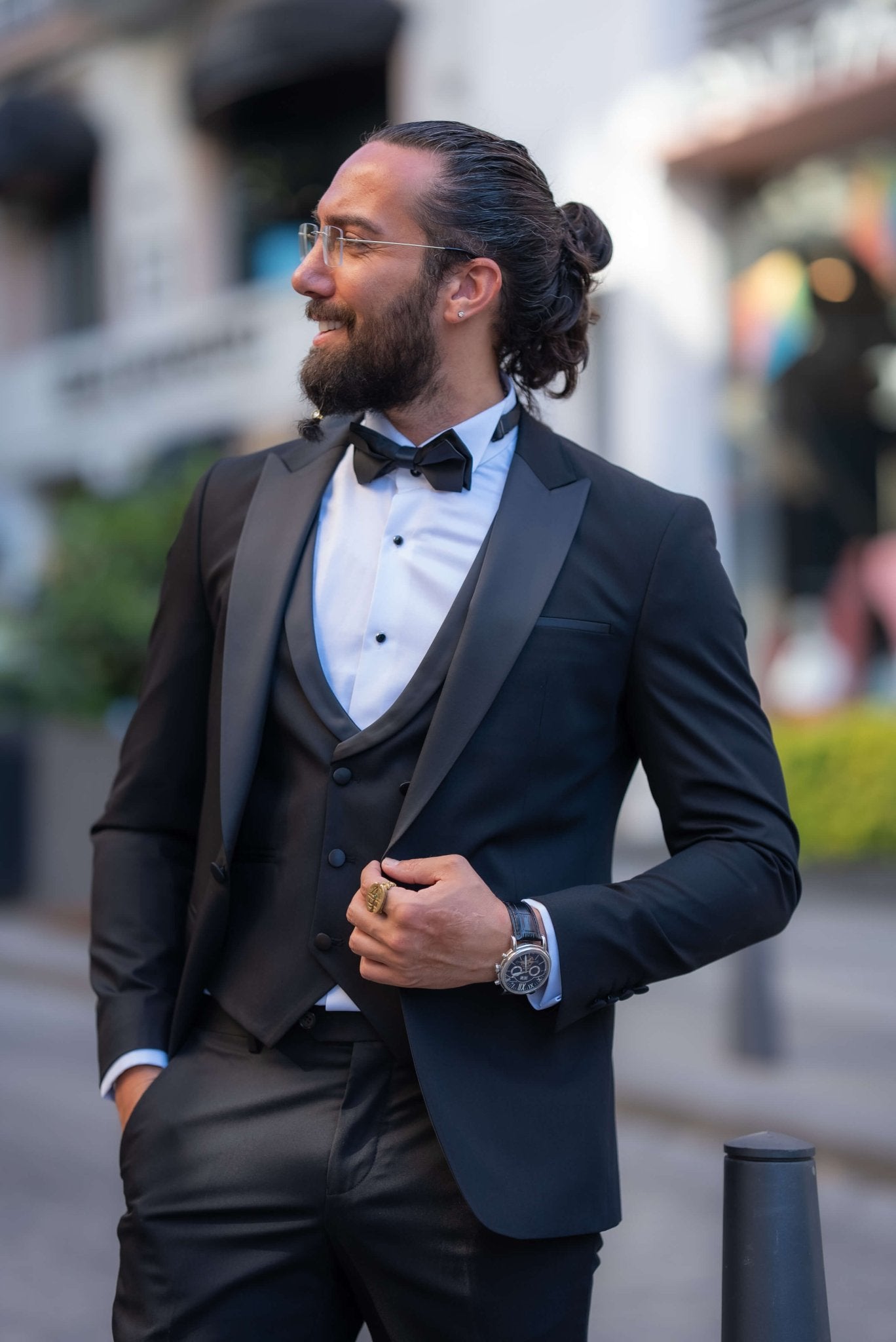 Black Collar Detailed Tuxedo